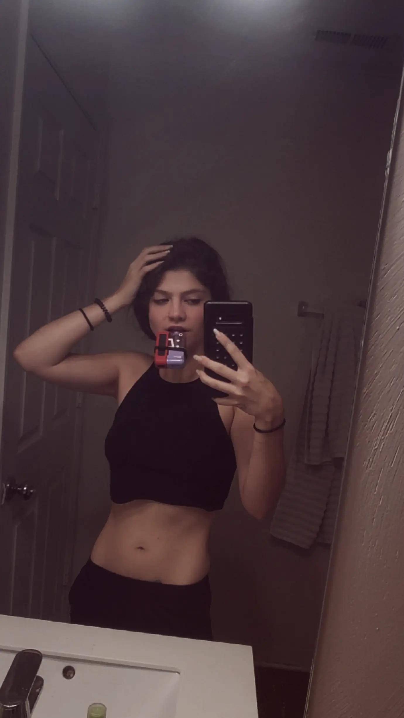 @️
