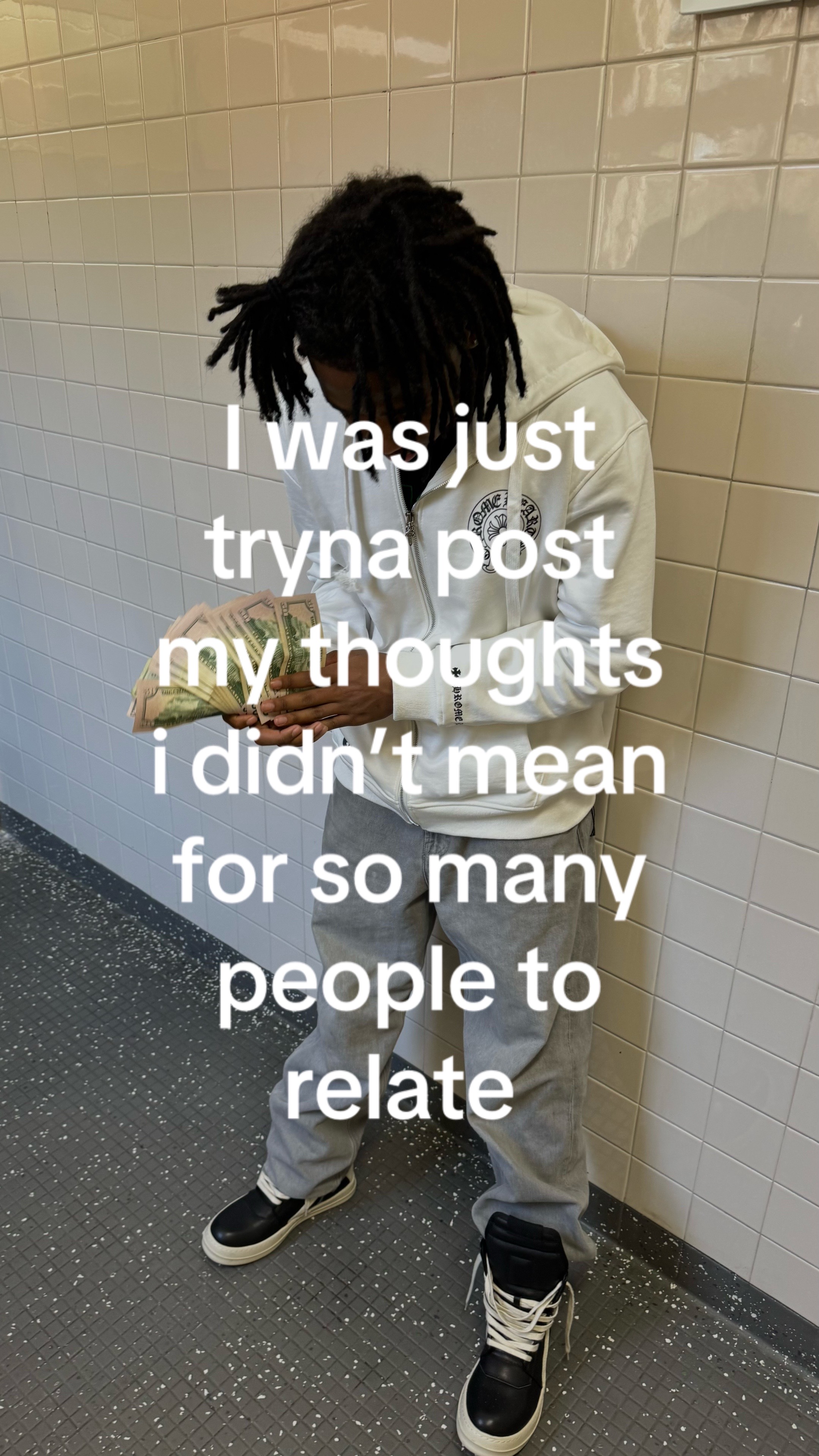 @️