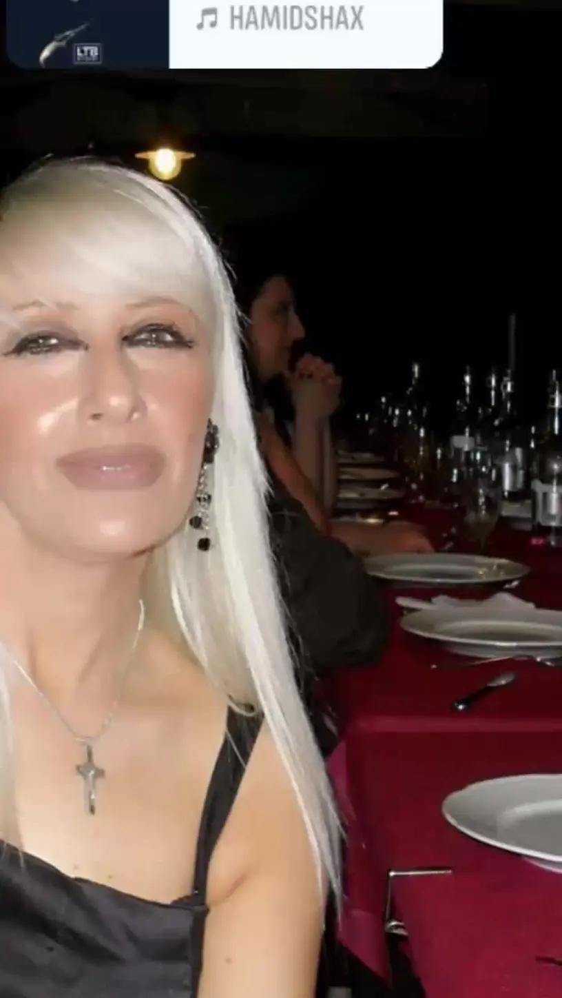 @rosariaClaps
