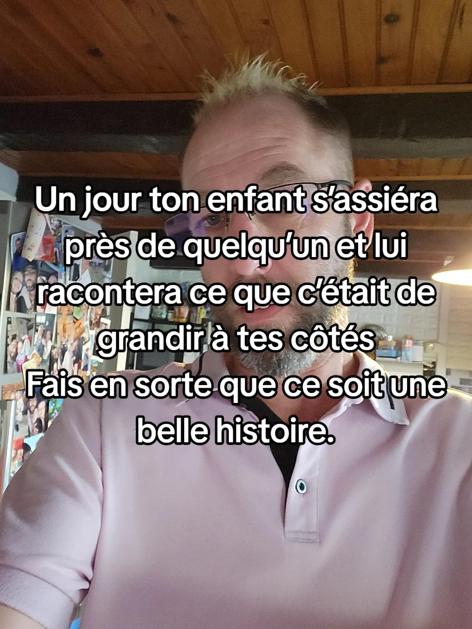 @un homme debout