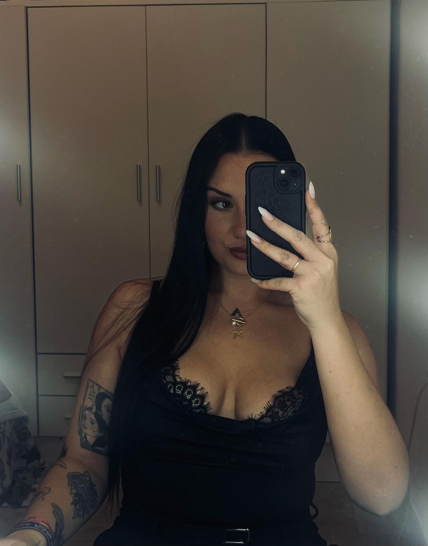 @Ainara