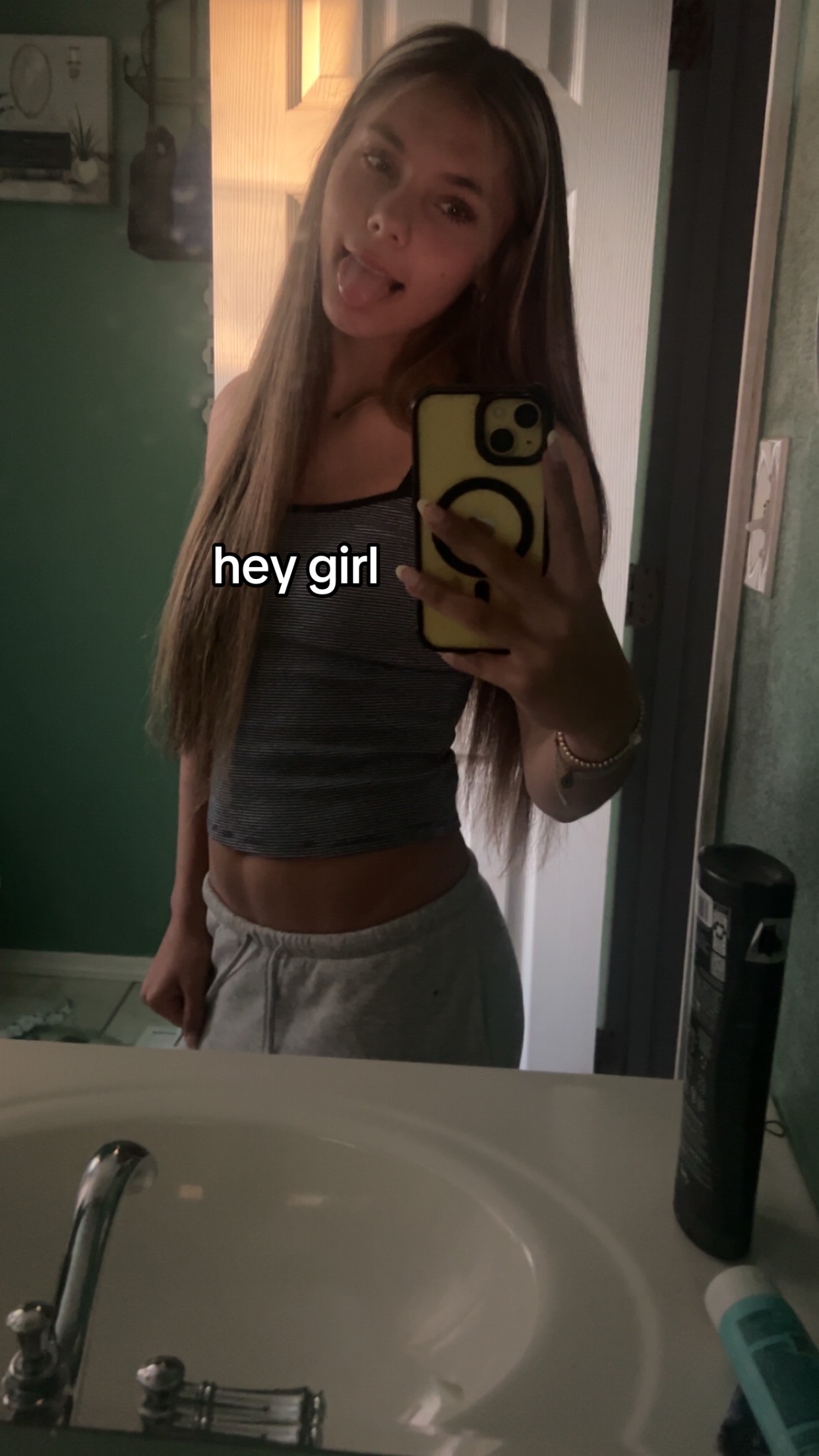 @bella