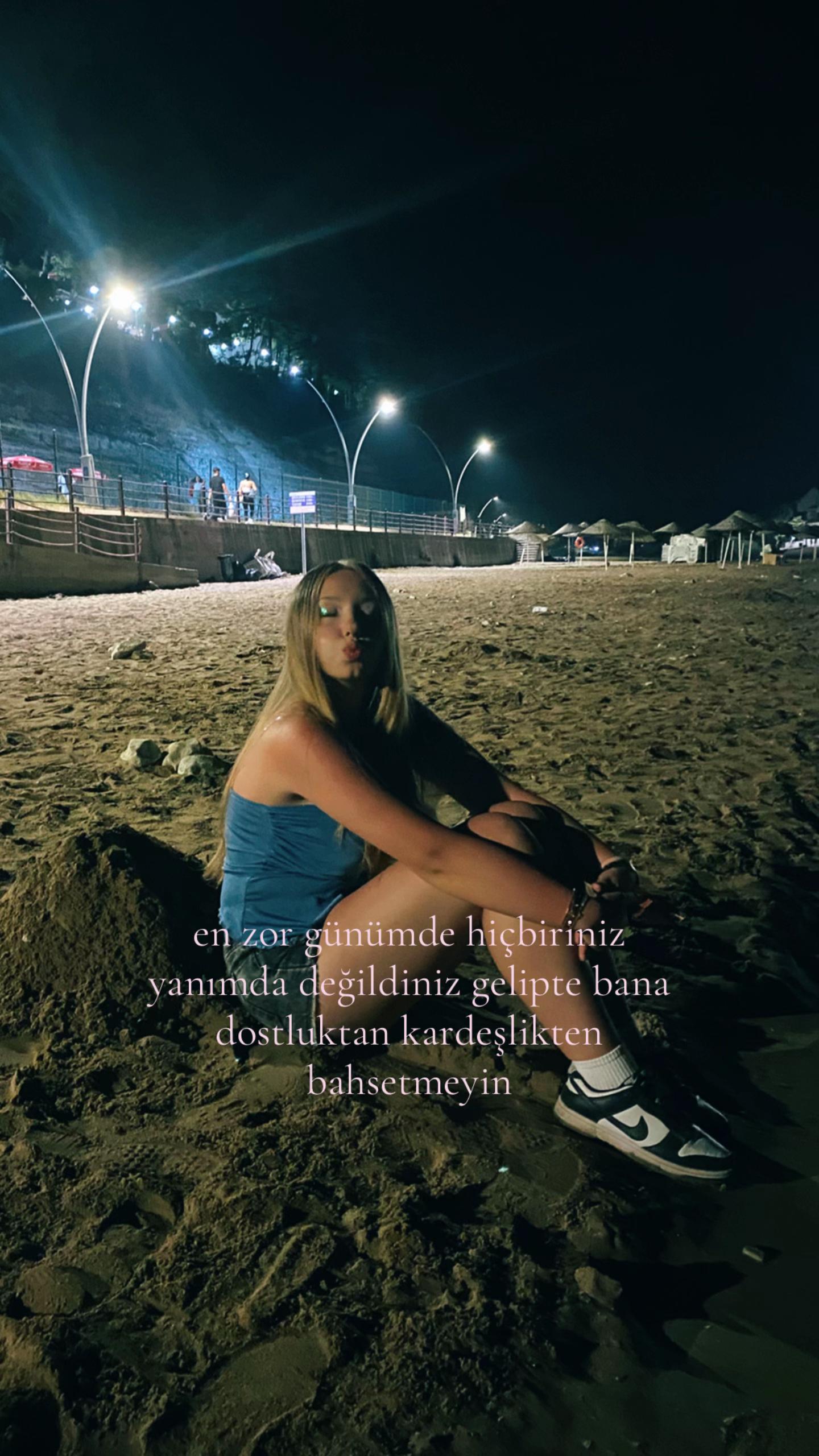 @𝑐𝑒𝑦𝑙𝑖𝑛𝑛