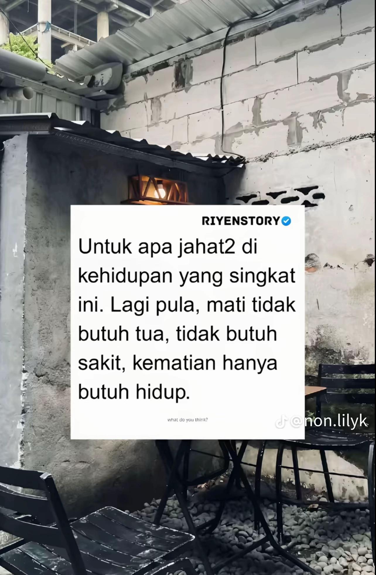 @hai, aku semut!