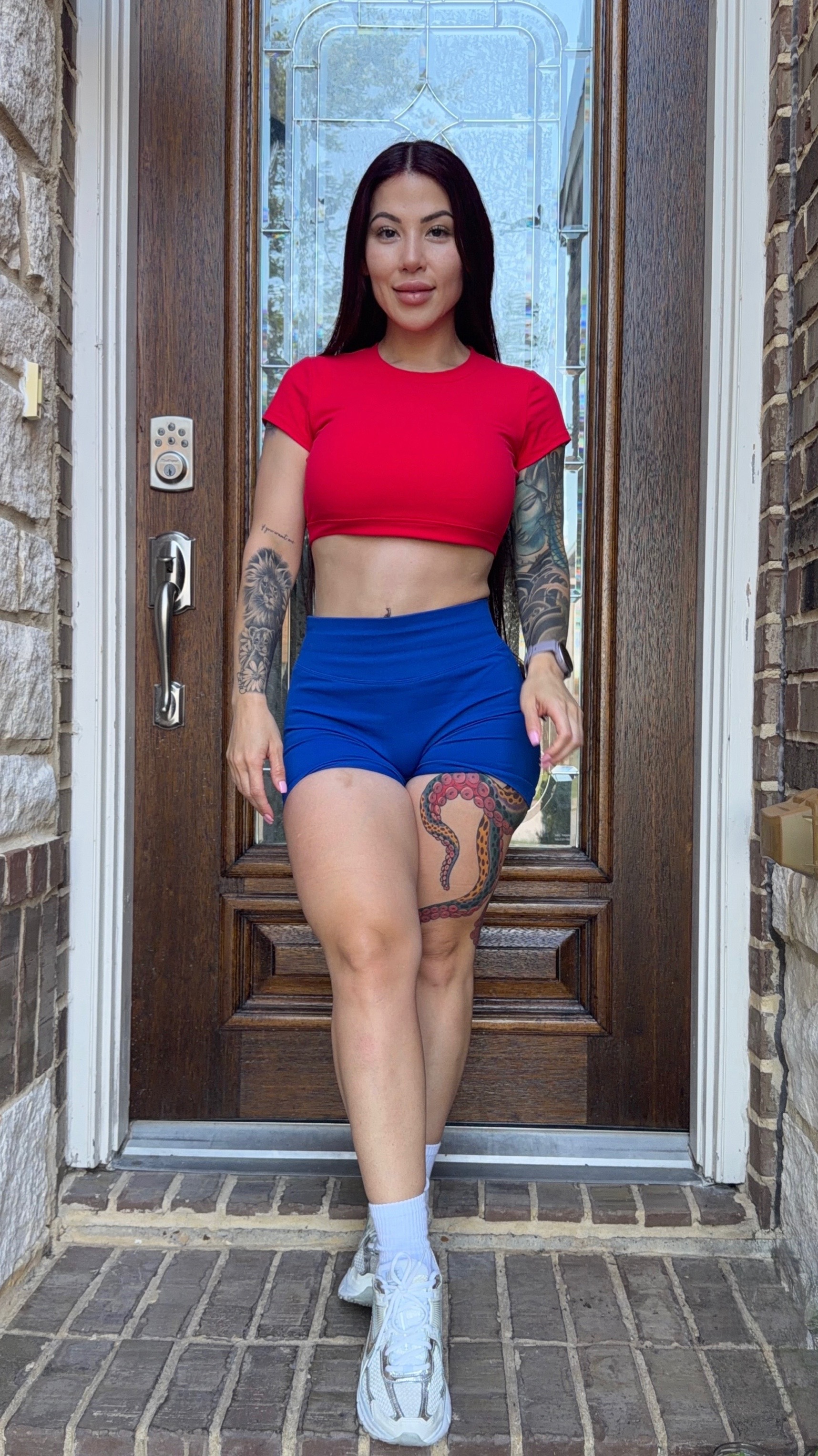 @NikkiV