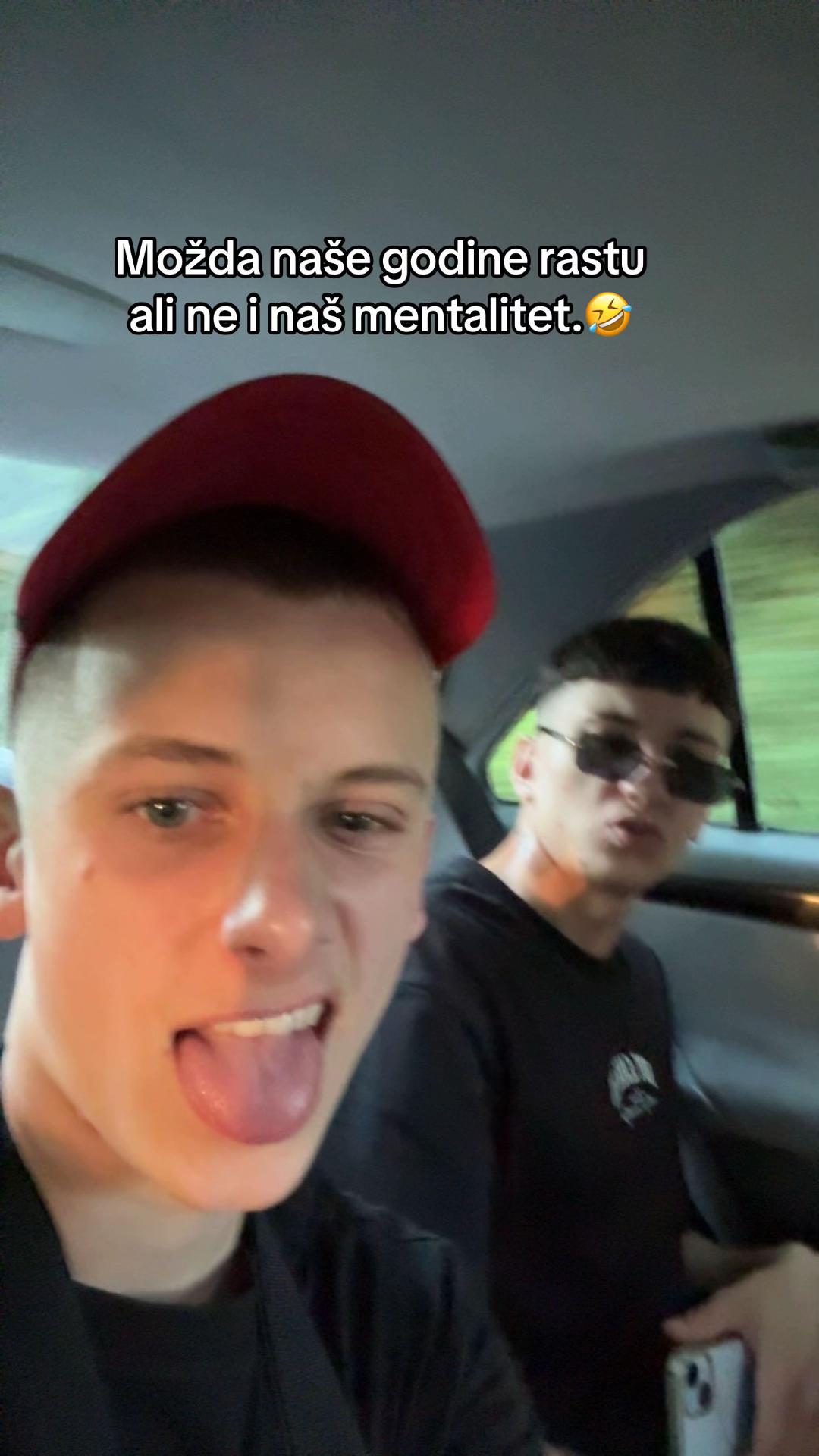 @Čiks