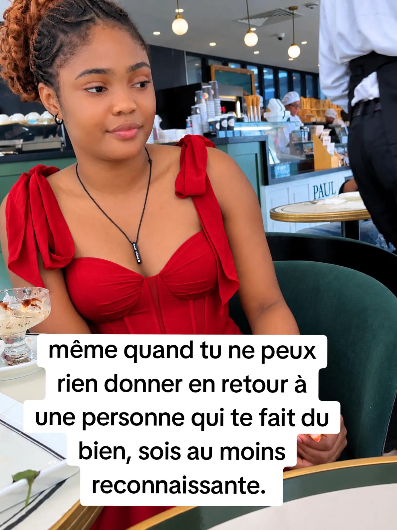 @đšđŠđ«đ· Danielle_Mélahelle đ”