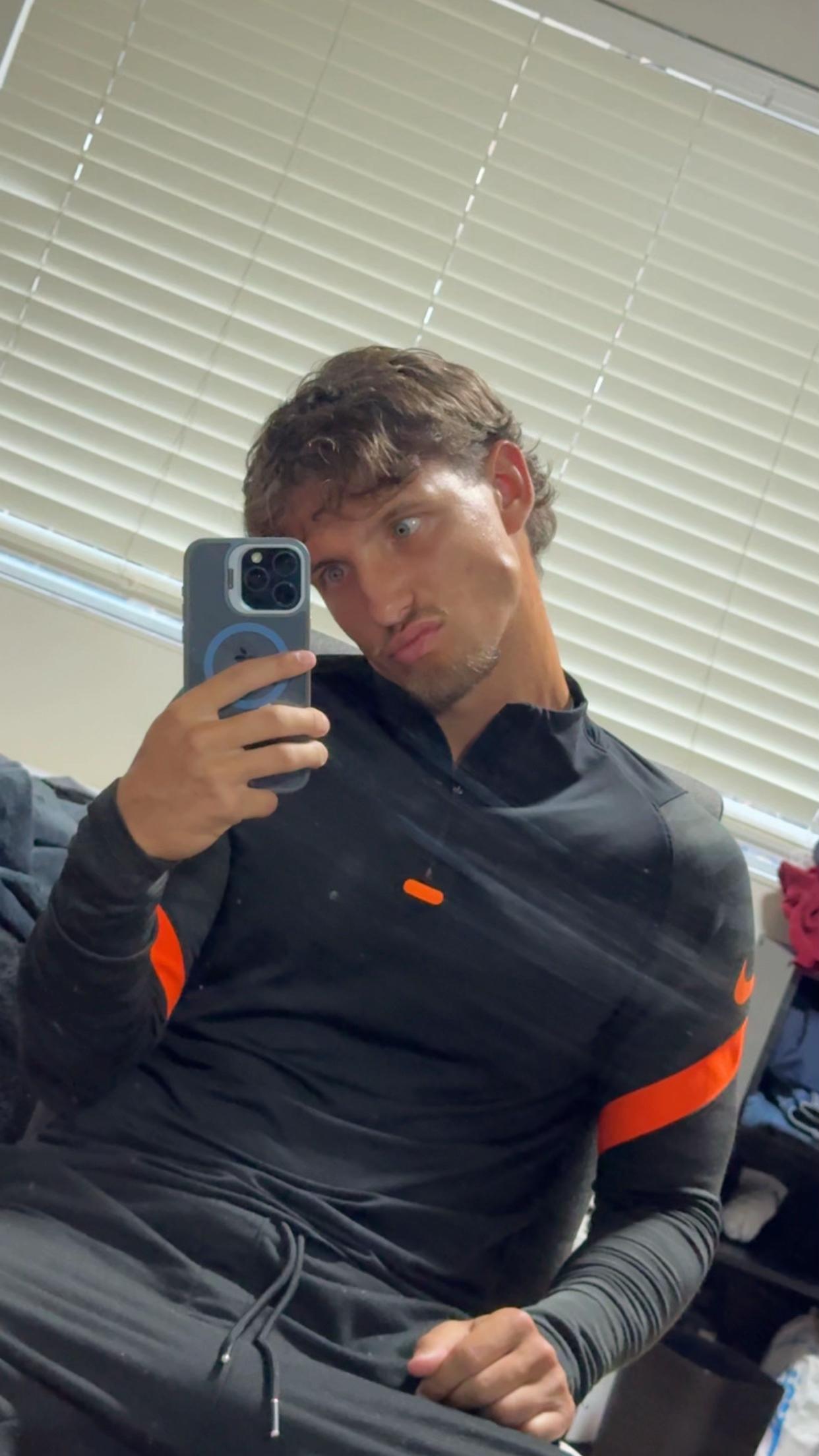 @Gia