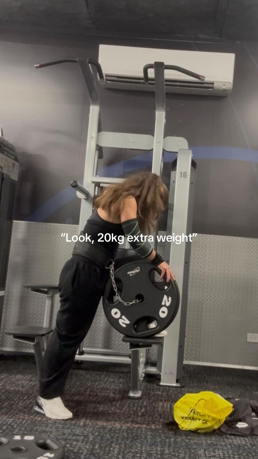 @sophievk_