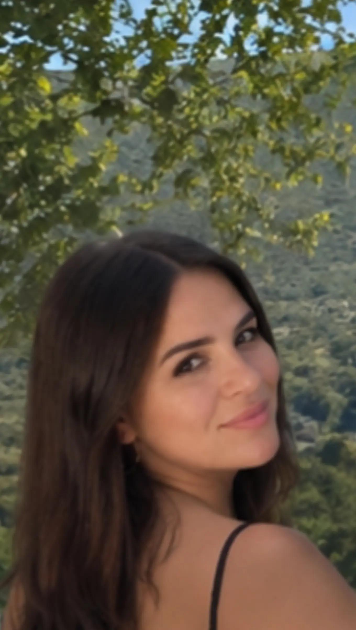 @❤️&Ccedil;ela Bashmeta💙