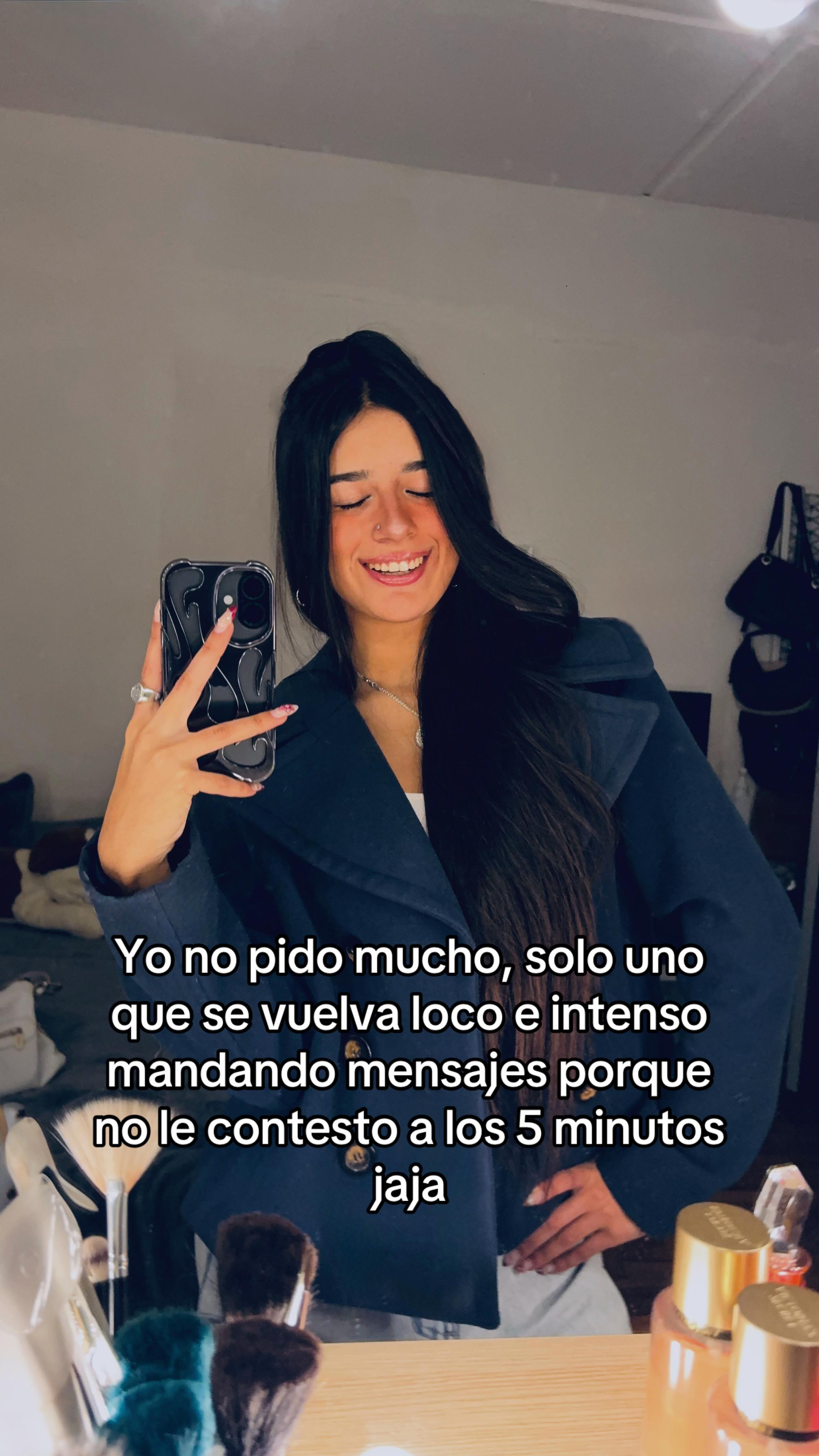 @𝒱𝒶𝓁𝓊 🖤