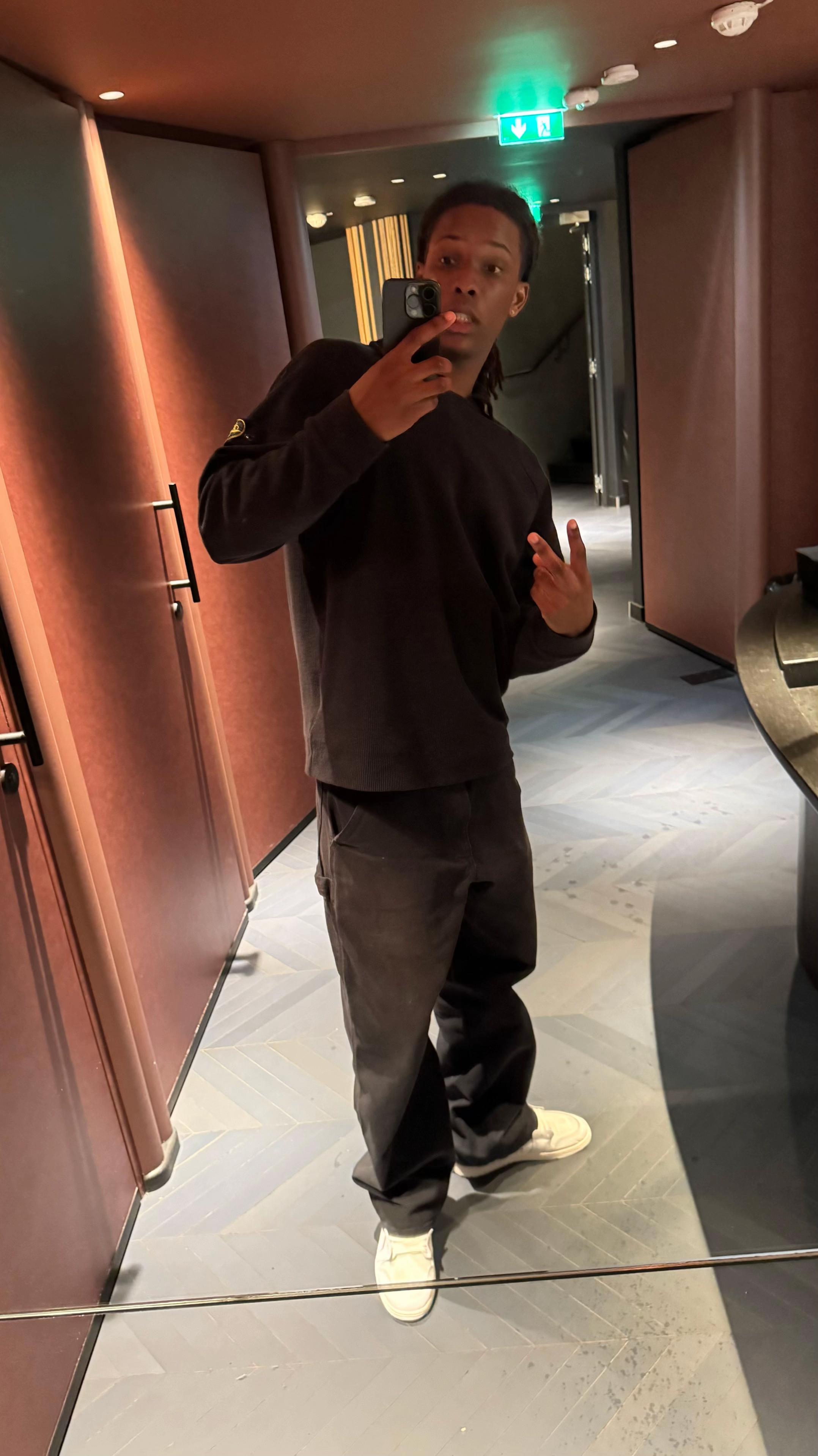 @ay.papyy