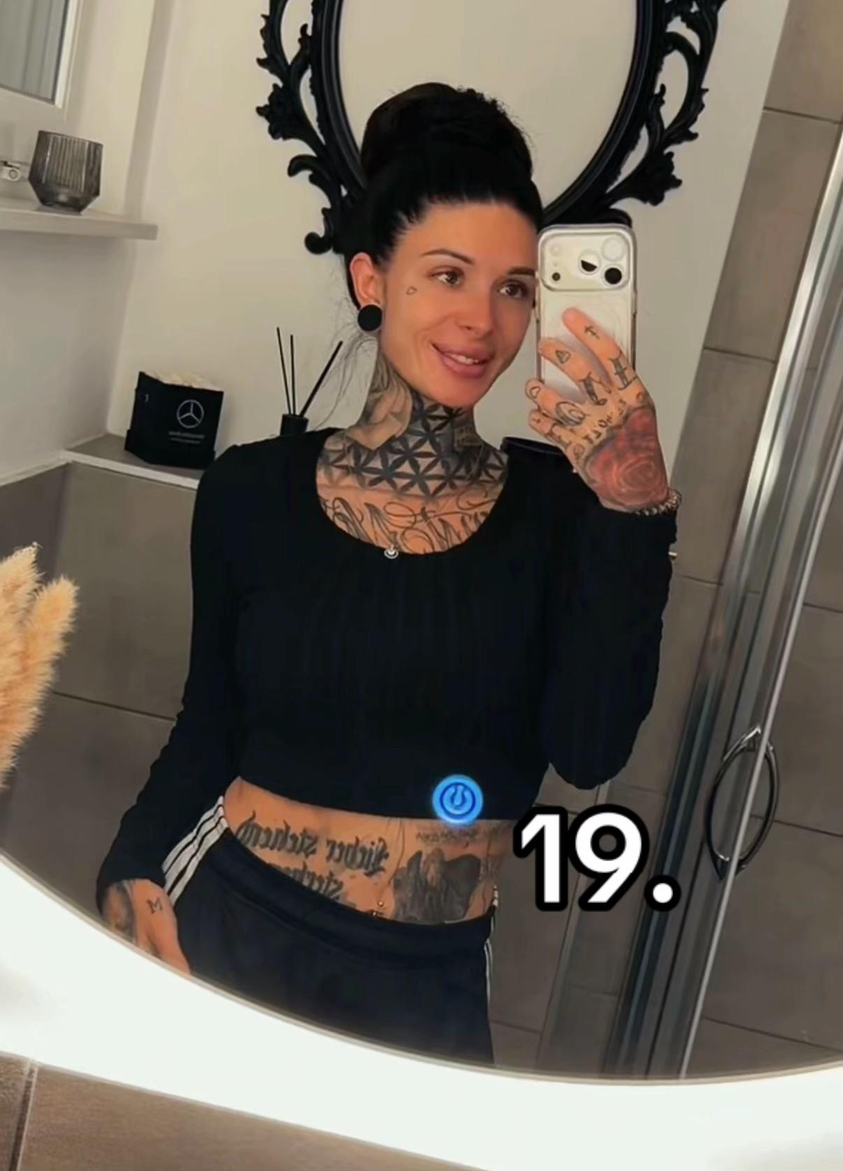 @Felicitas