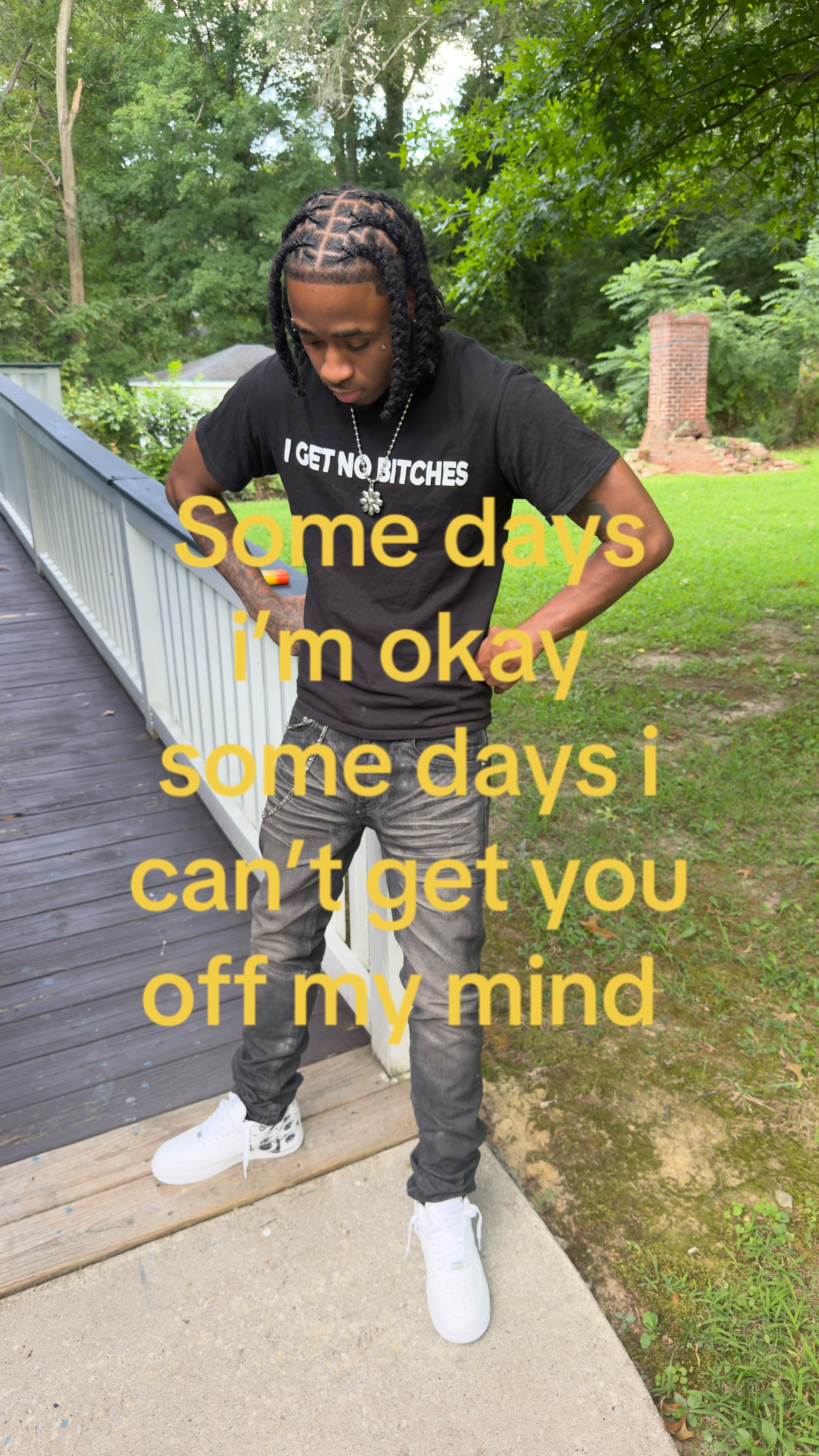 @️