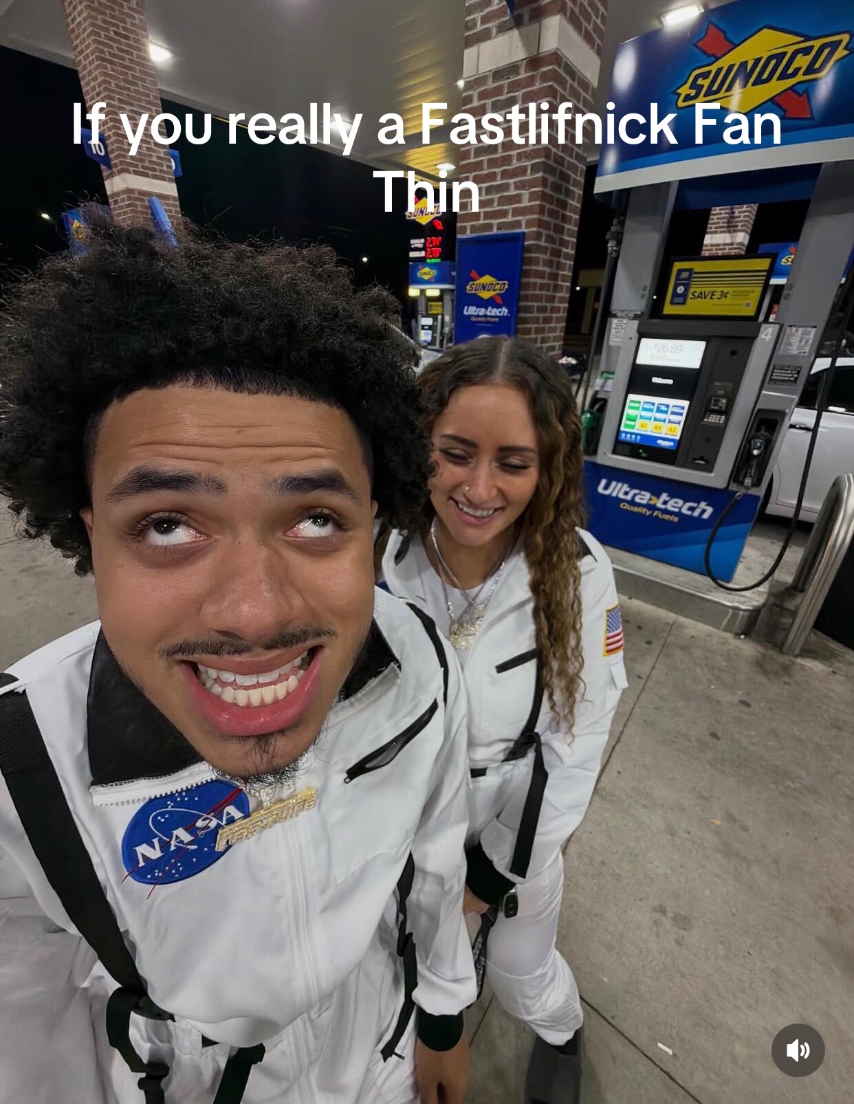 @♱