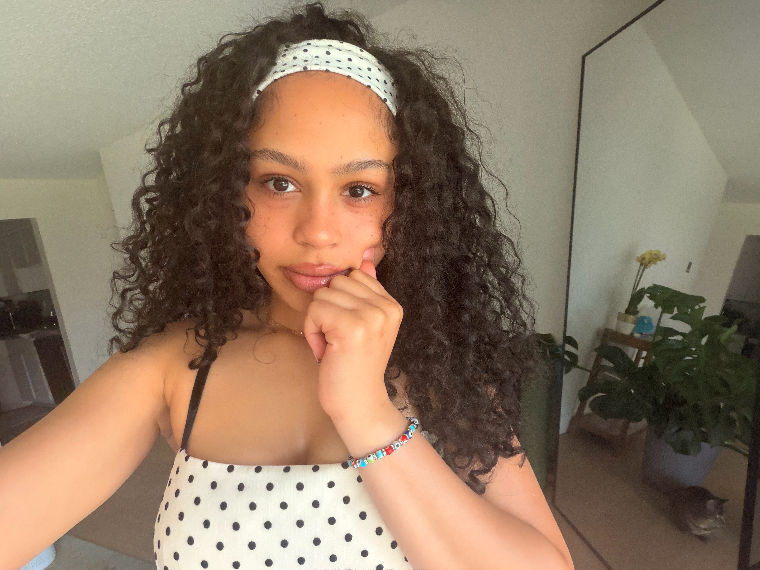 @Ava