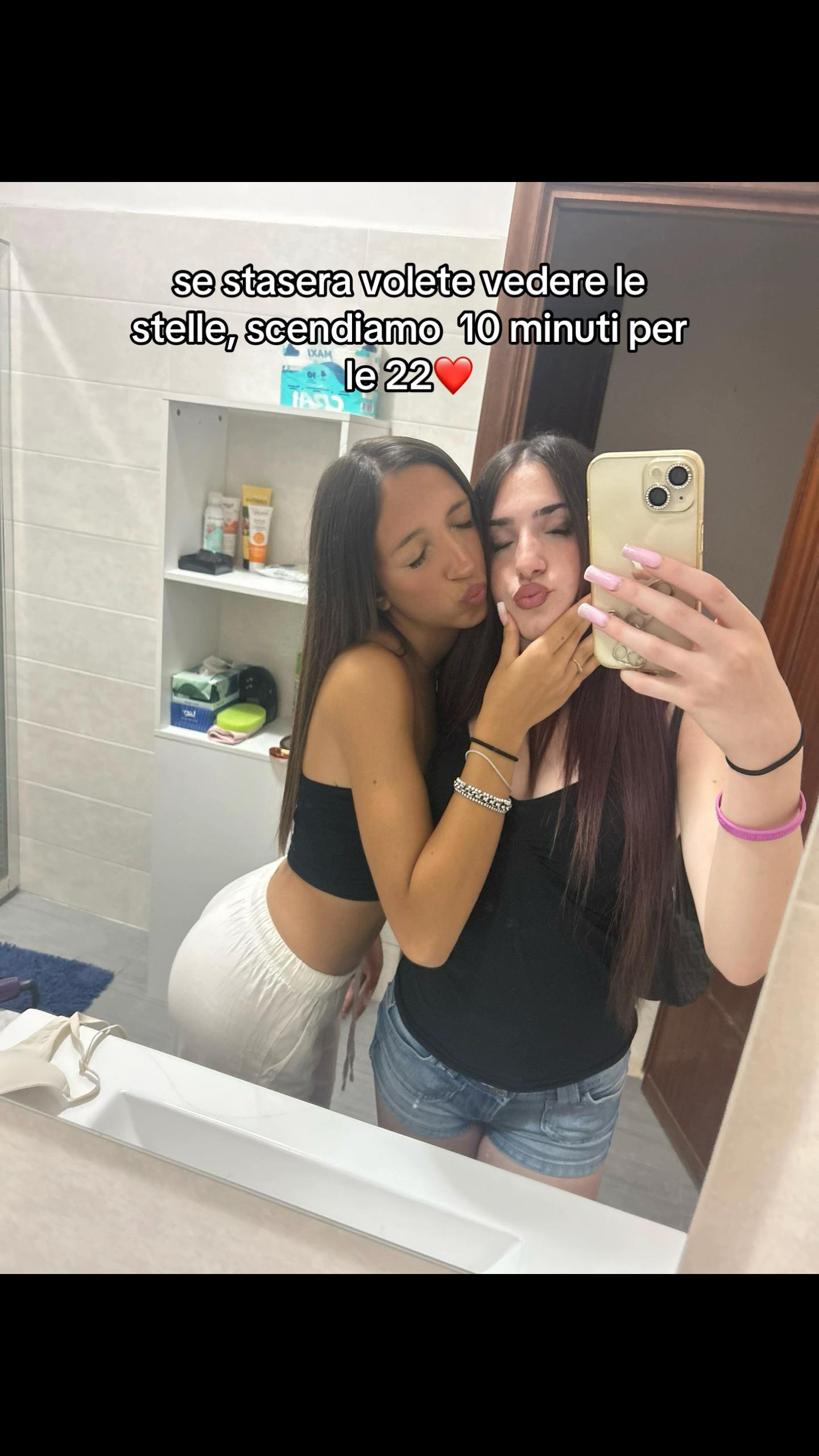 @sorellastre