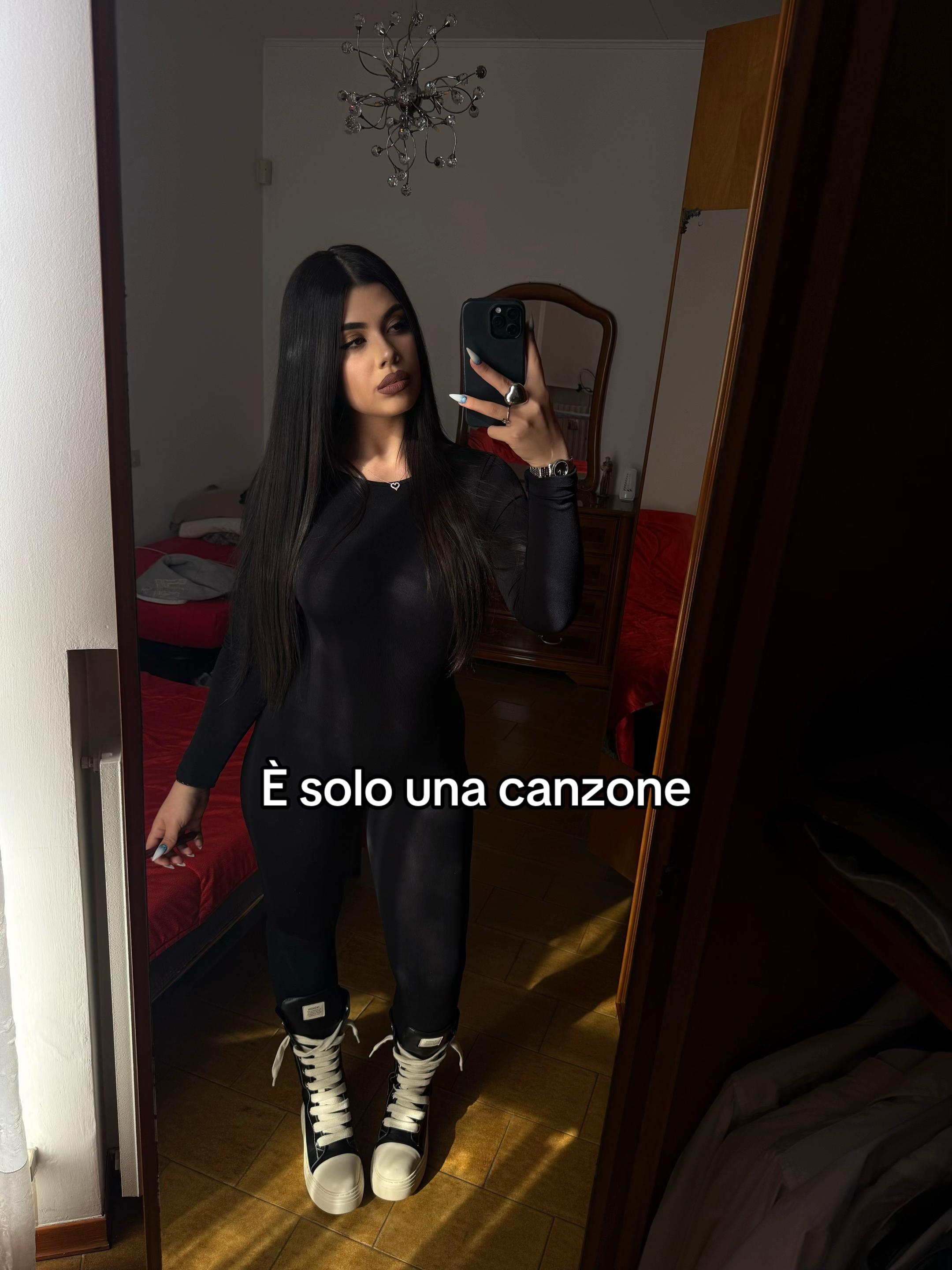 @𝐌𝐀𝐑𝐈𝐍𝐀🐈⬛