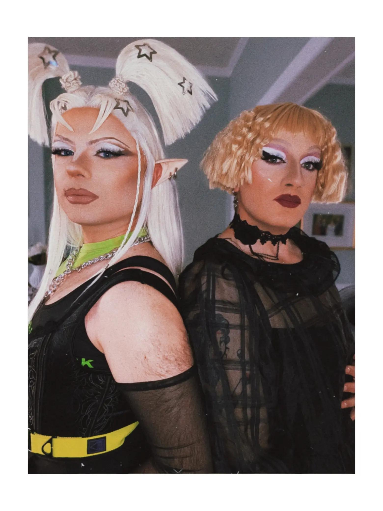 @Céleste & Rosa Moore