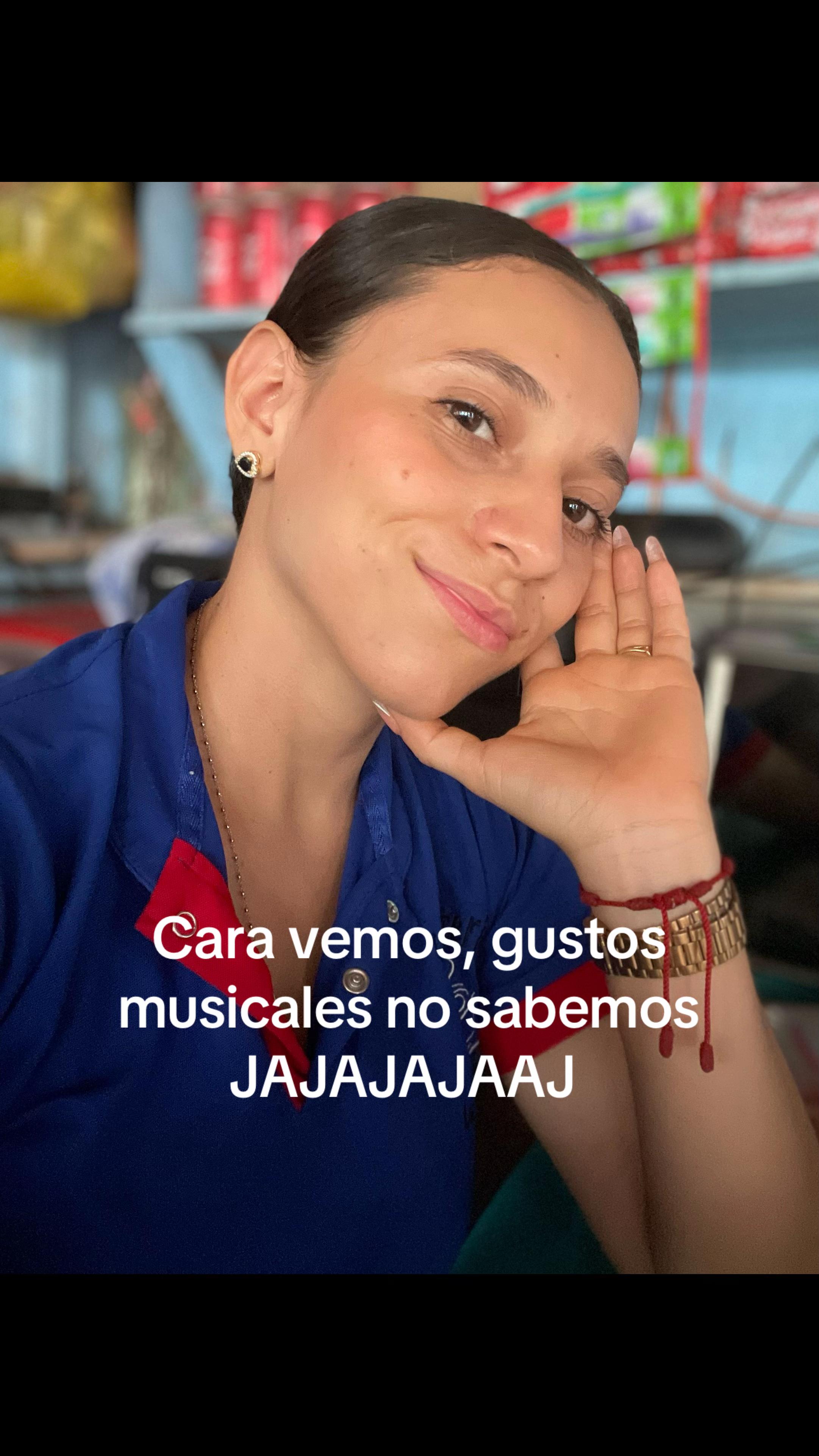 @Camila🌻