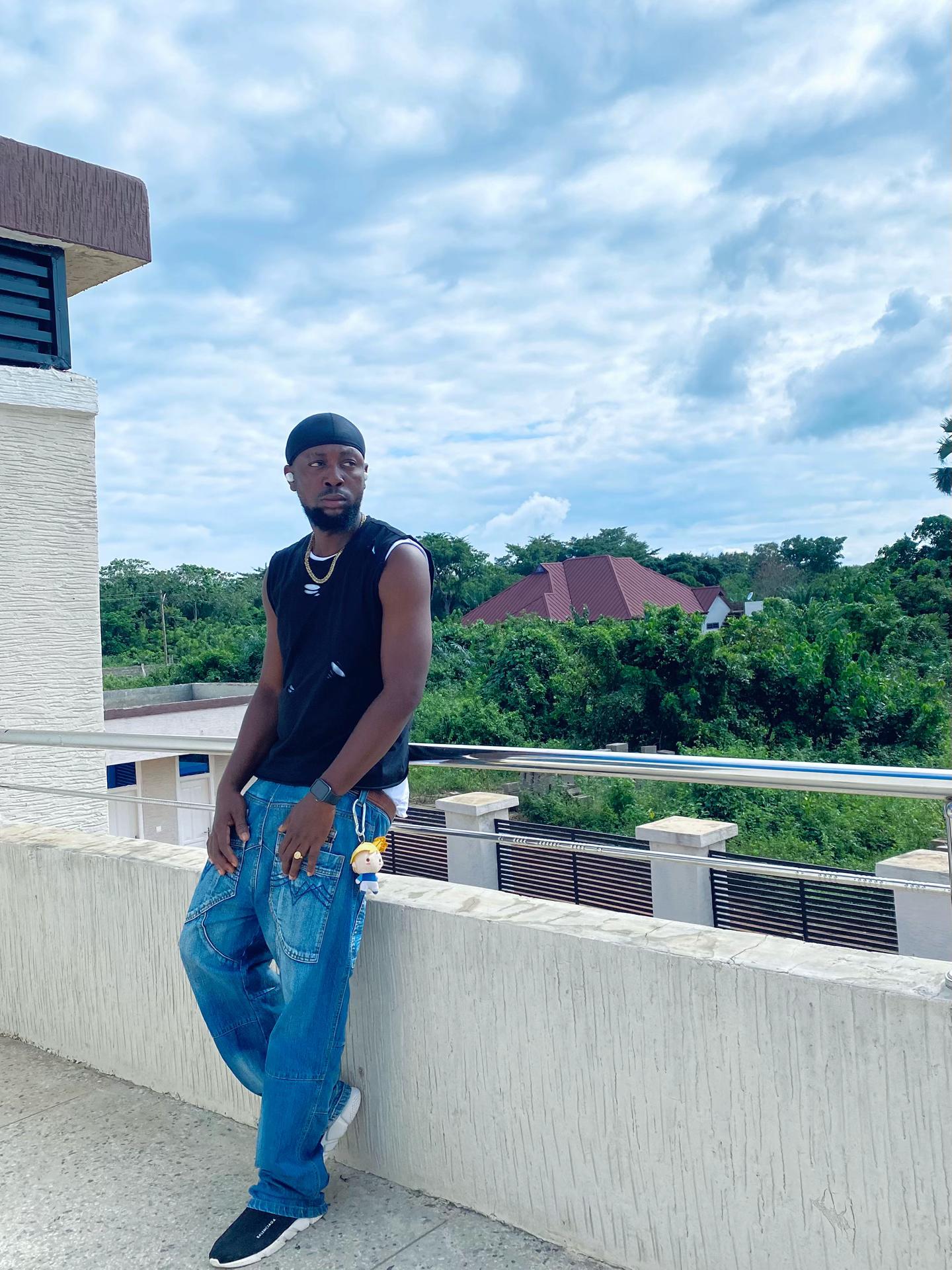 @KWESI WORD📸