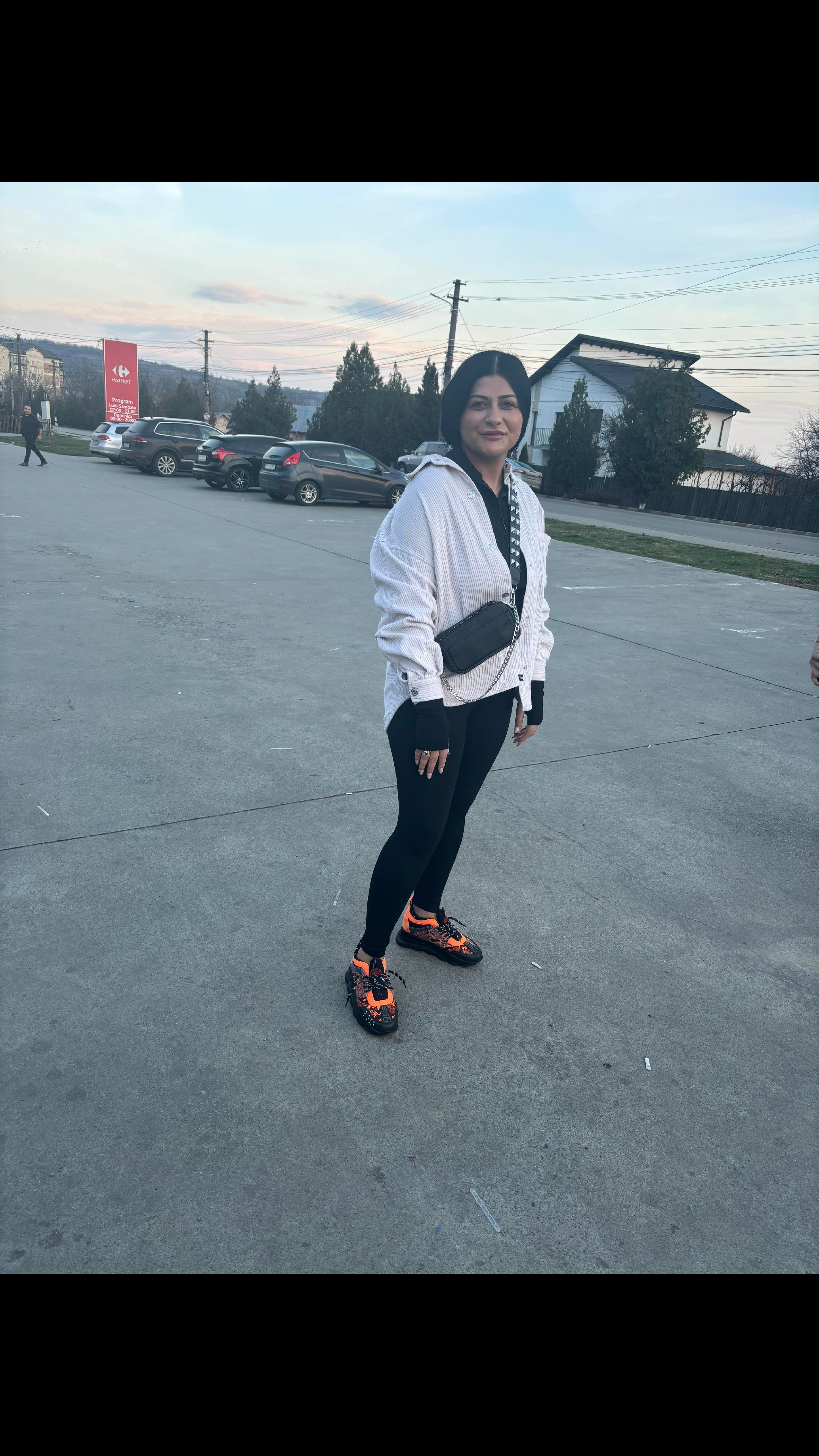 @Izabela30