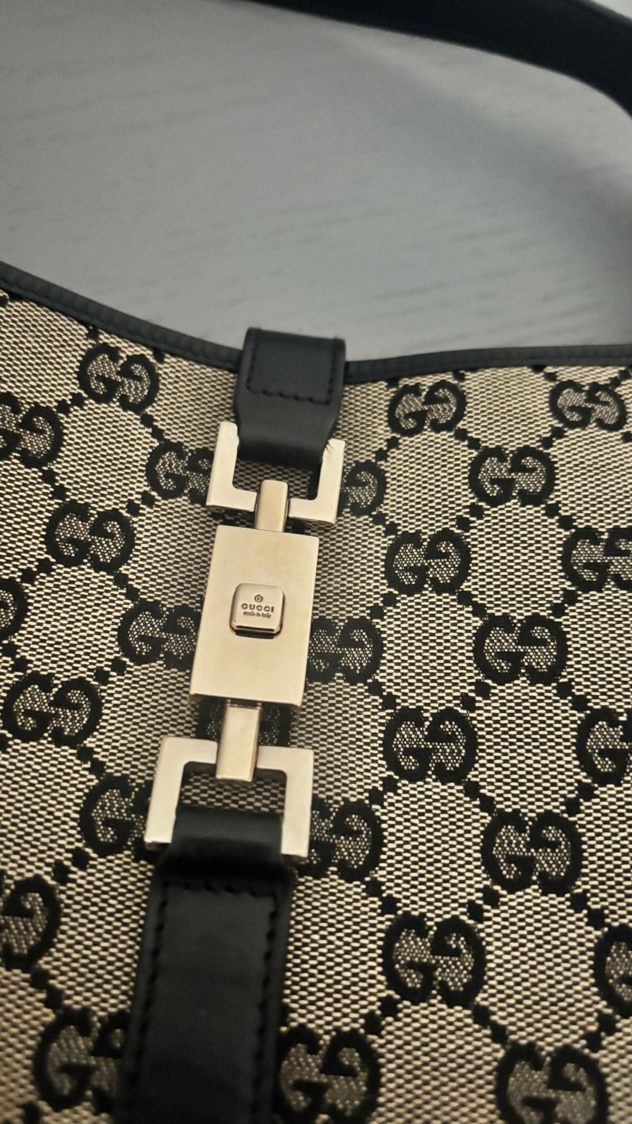 @Vintagissimo SecondHandLuxury
