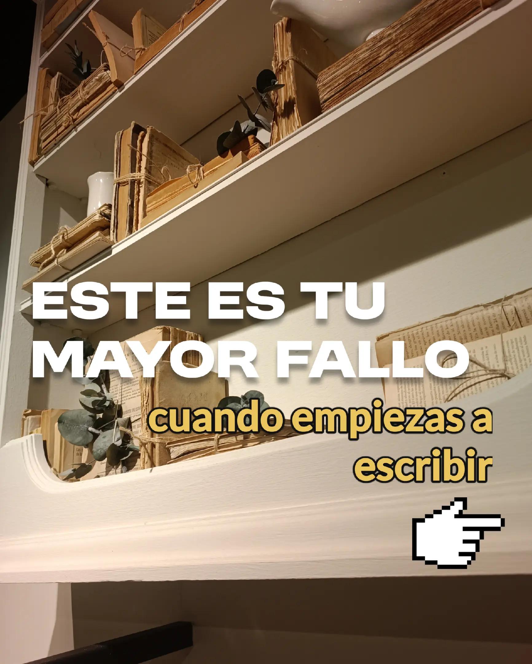 @Lorena Ciudad • Escritora