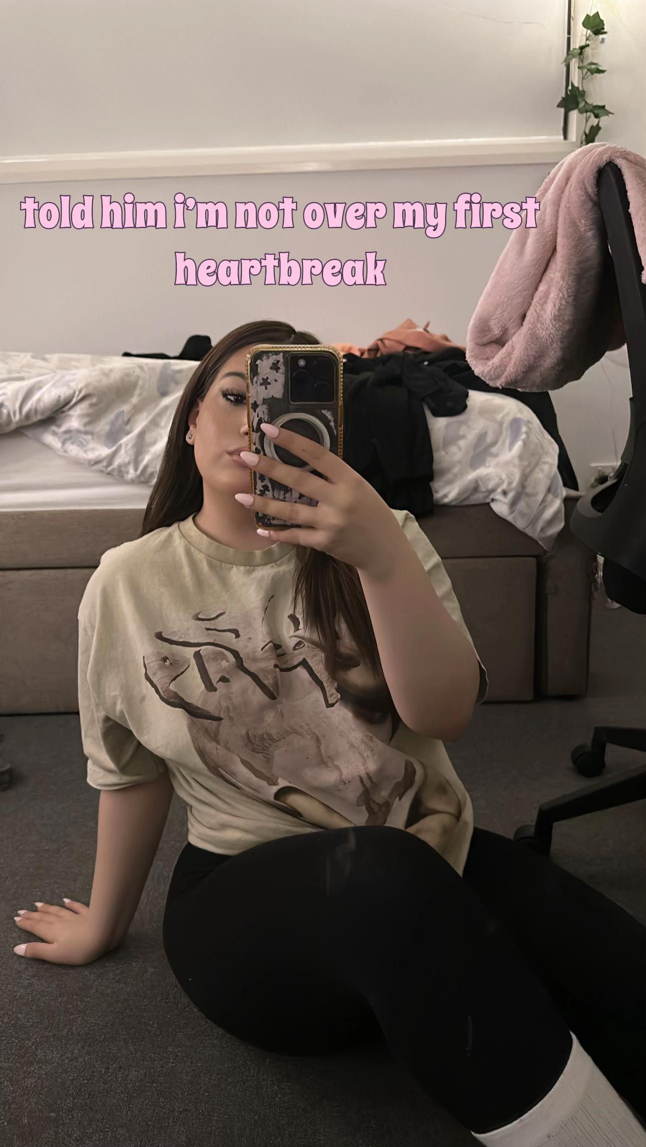 @༯