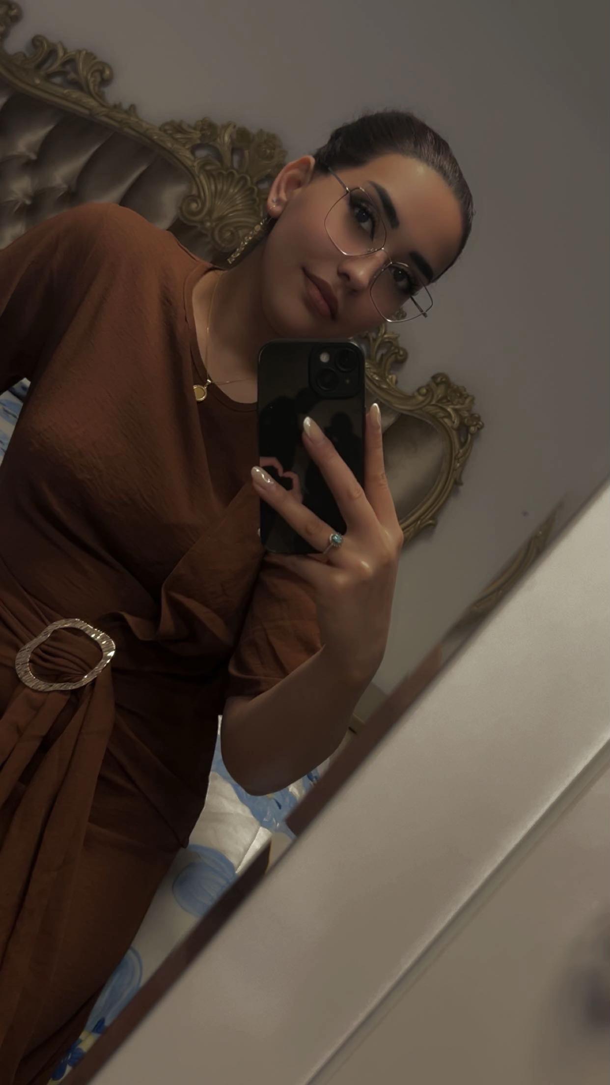 @𝒜𝓂𝑒𝓃𝑒