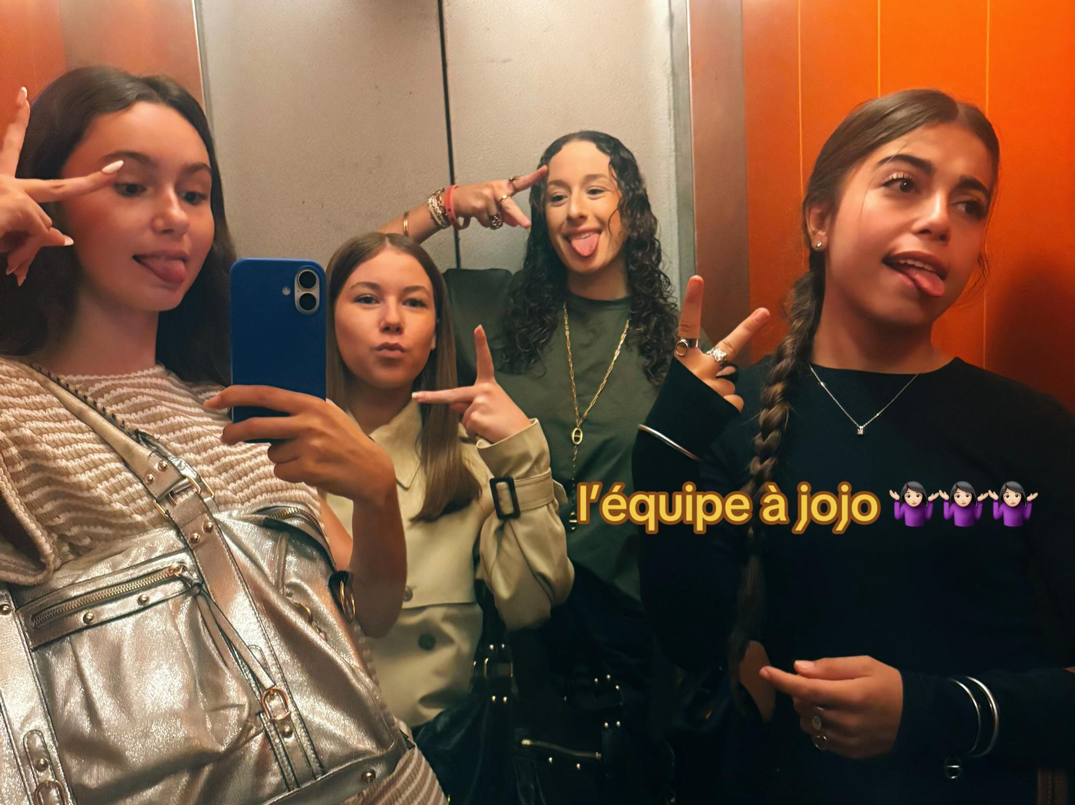 @lizzie ✰