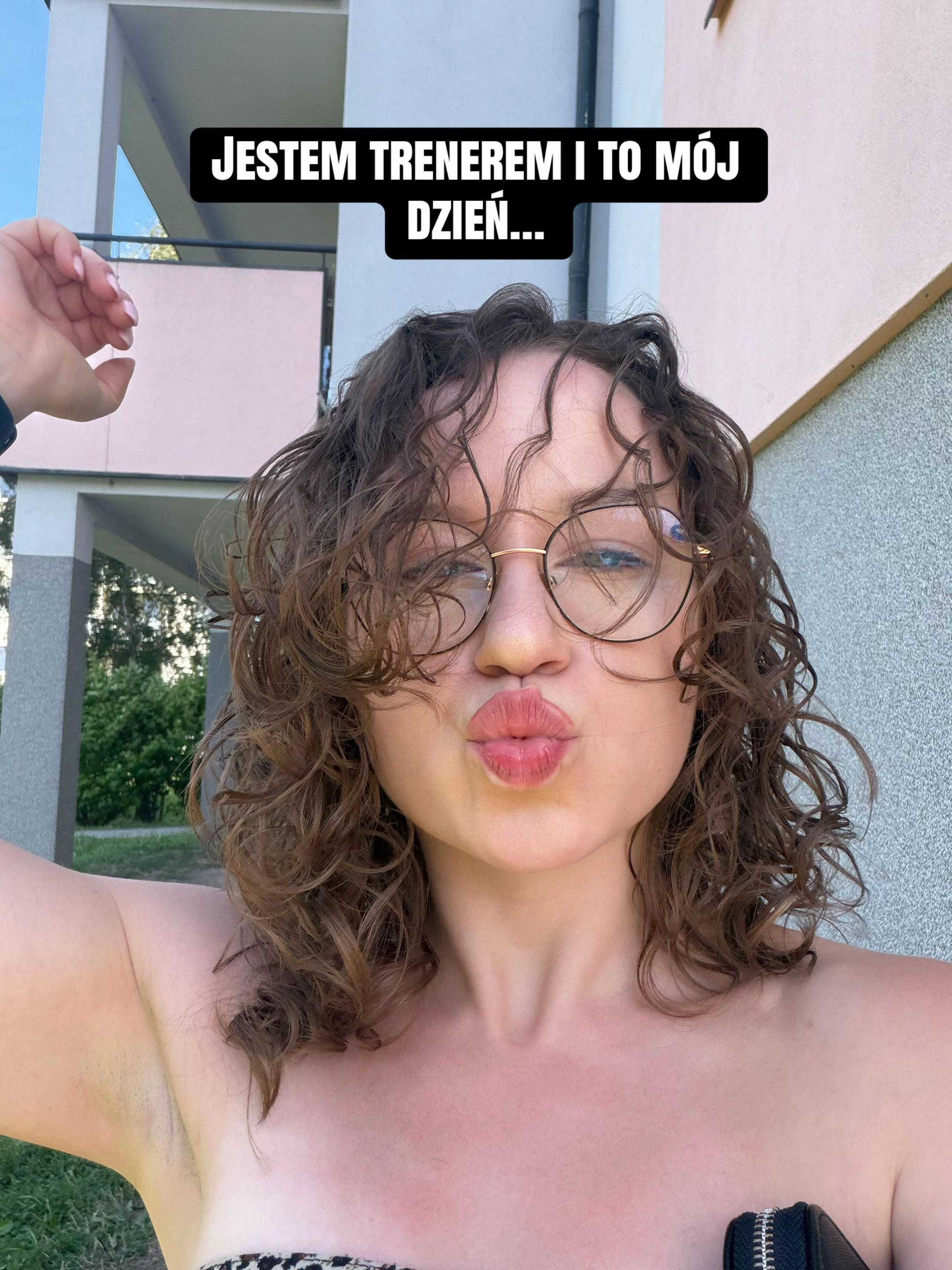 @fic_trenuje