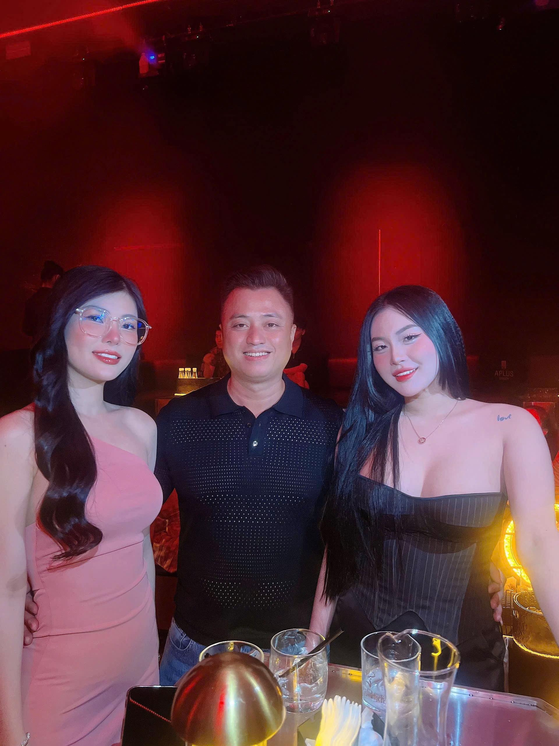 @Bar club saigon - karaoke Ktv