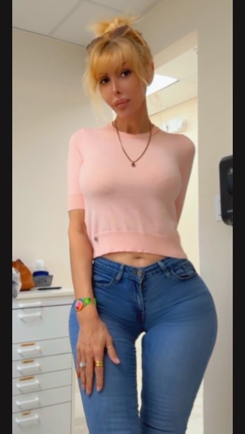 @RaquelFox