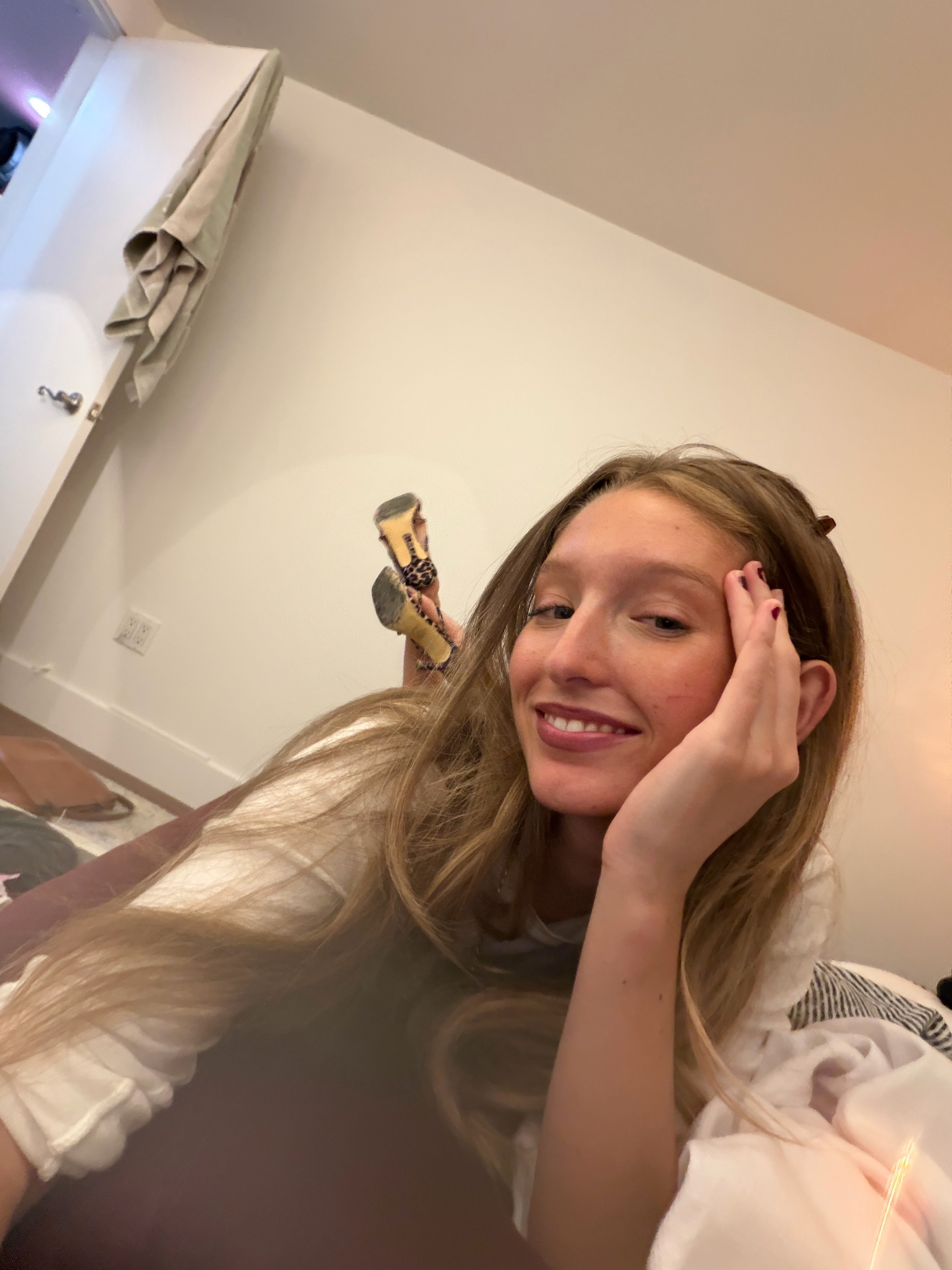 @Bella