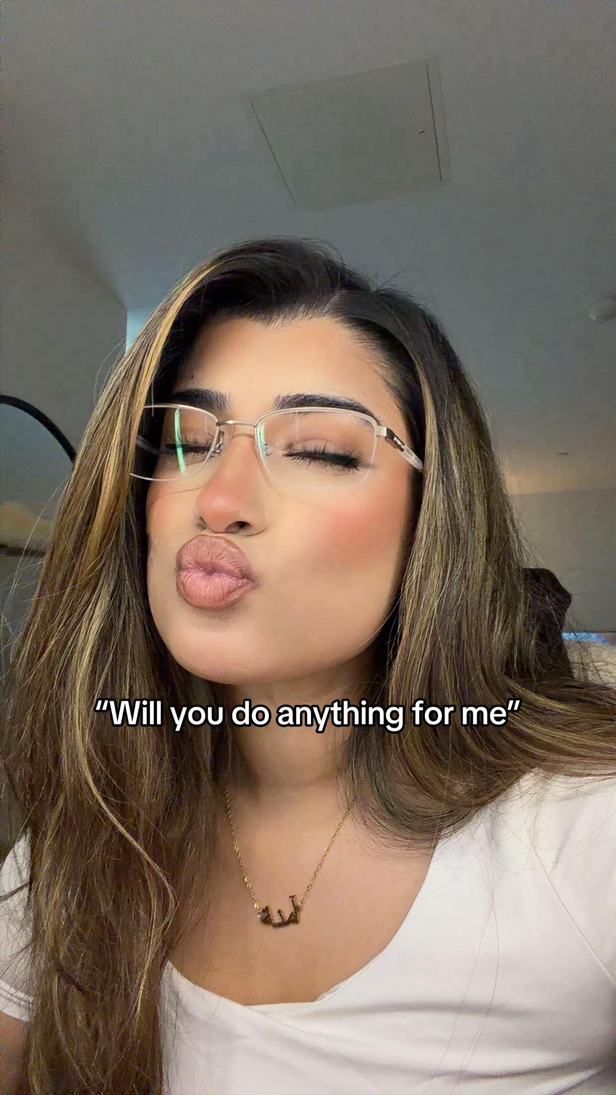 @Amna🐬