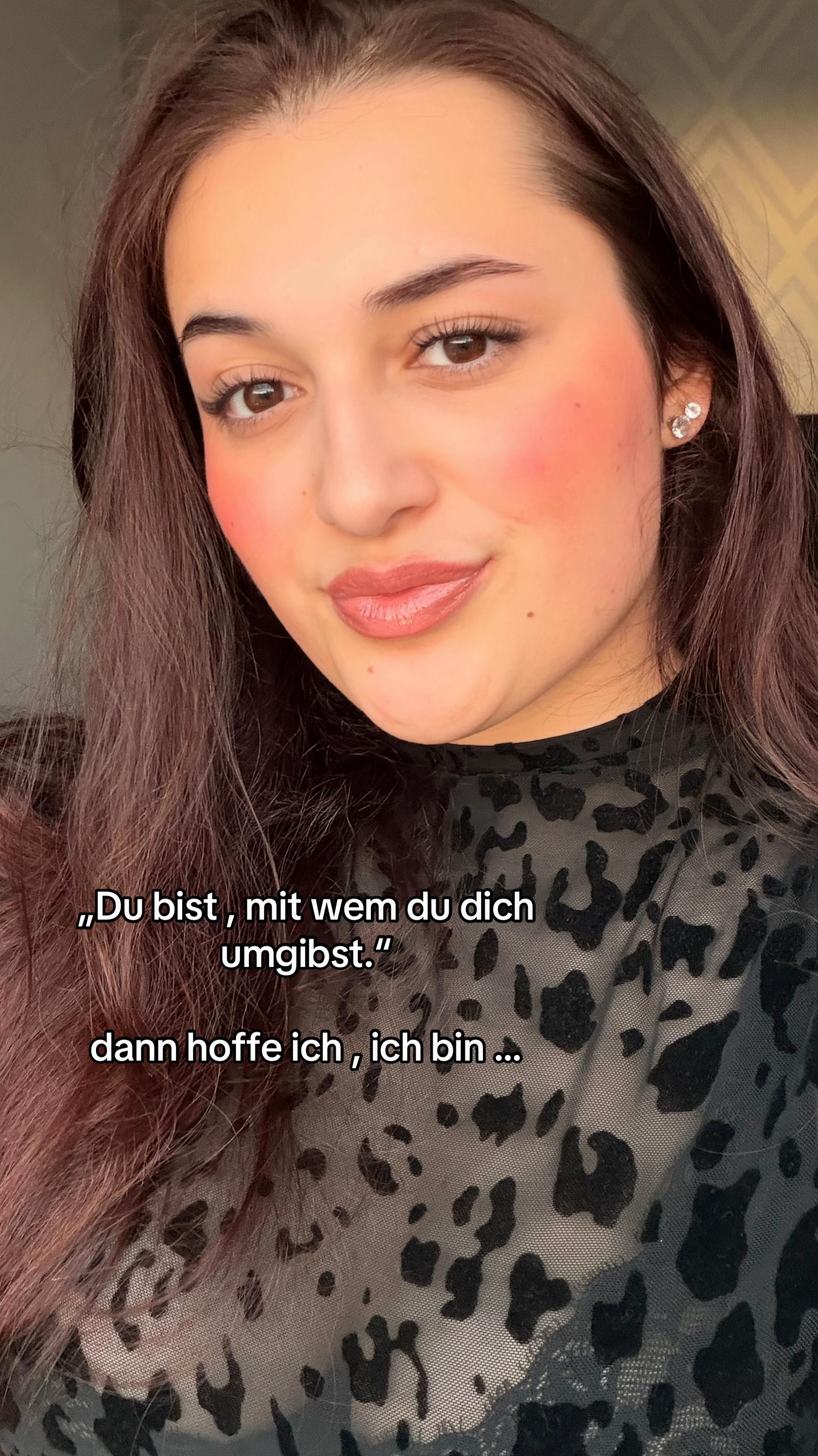 @𝐄𝐦𝐦𝐚🌸