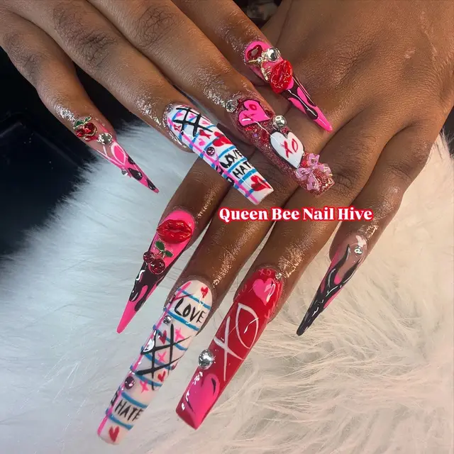 @Dollhouse nails of Tampa