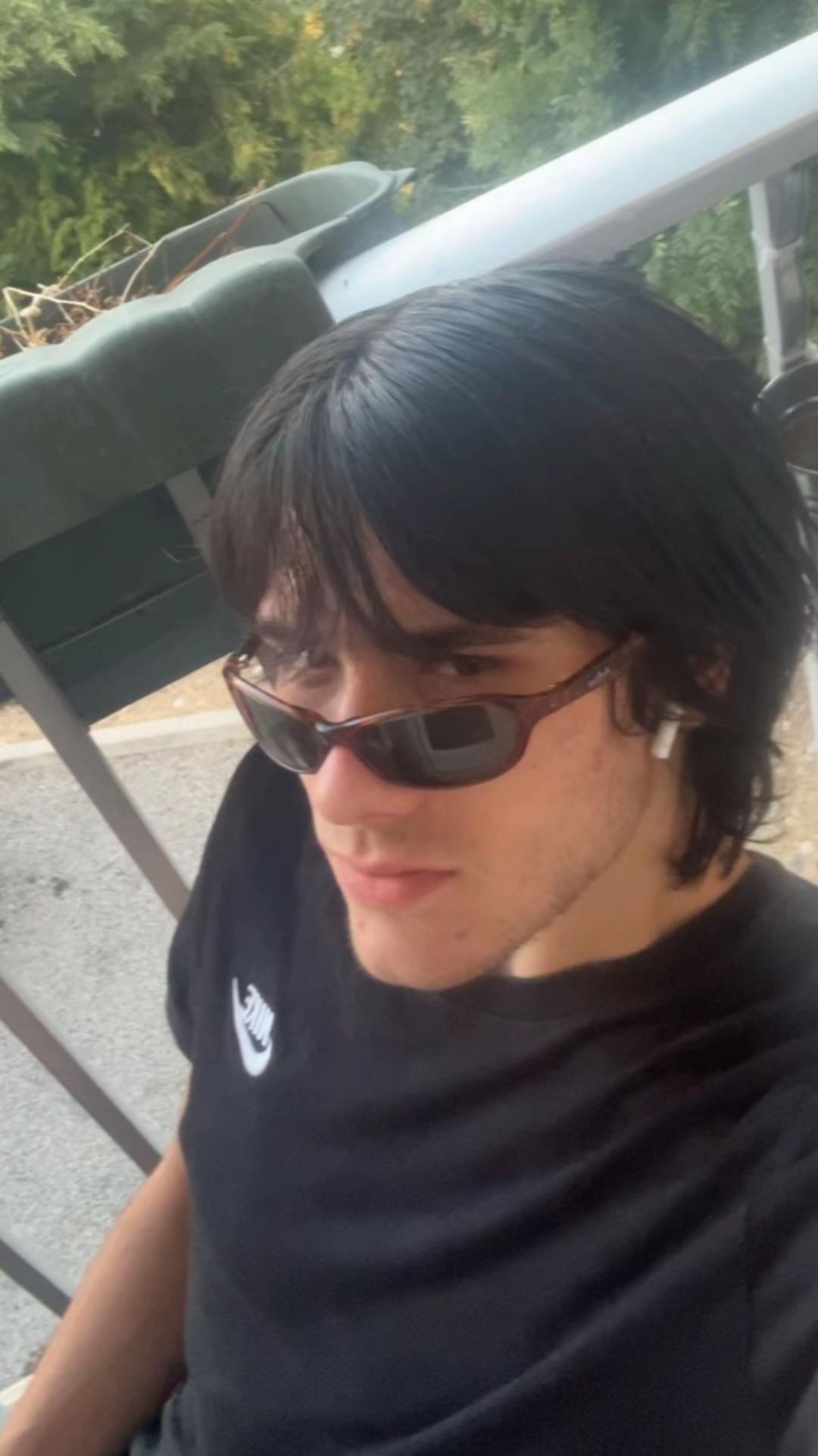 @Kez