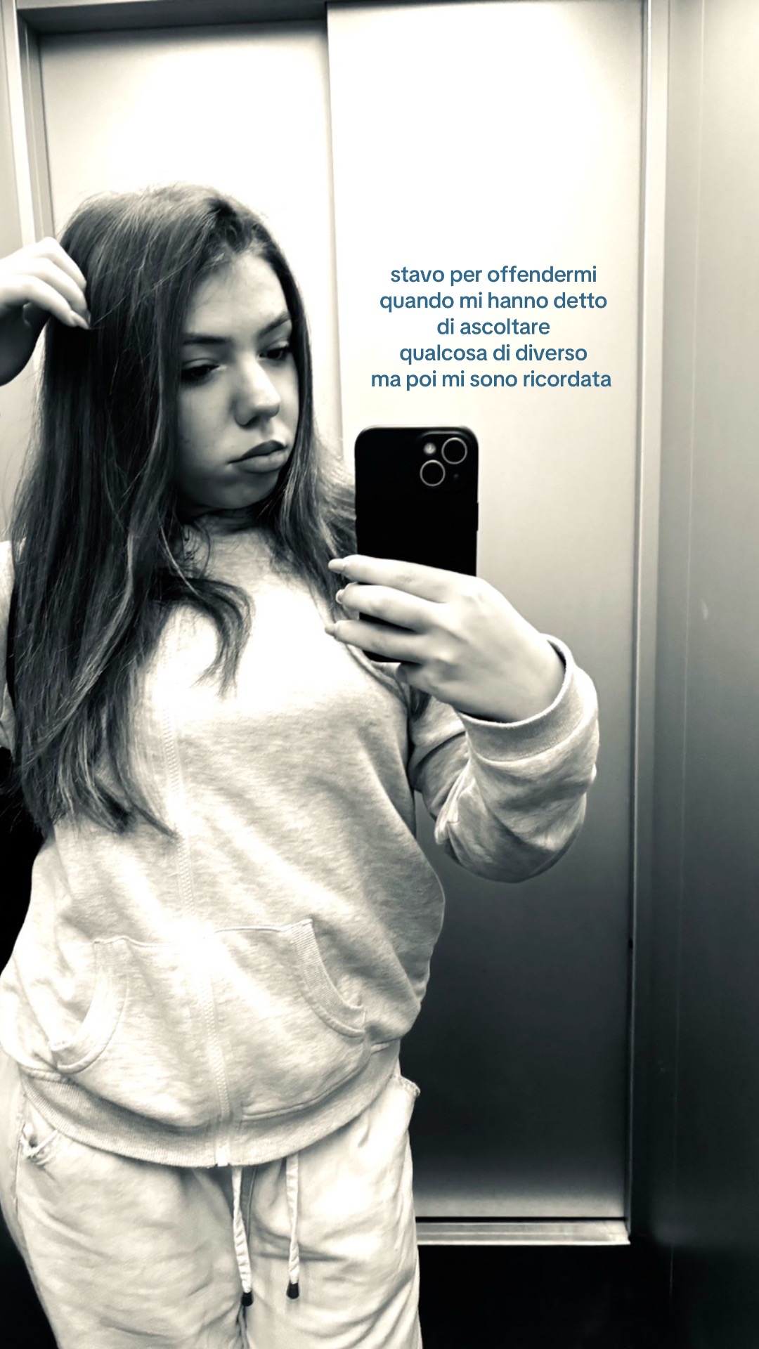 @𝟐𝟐