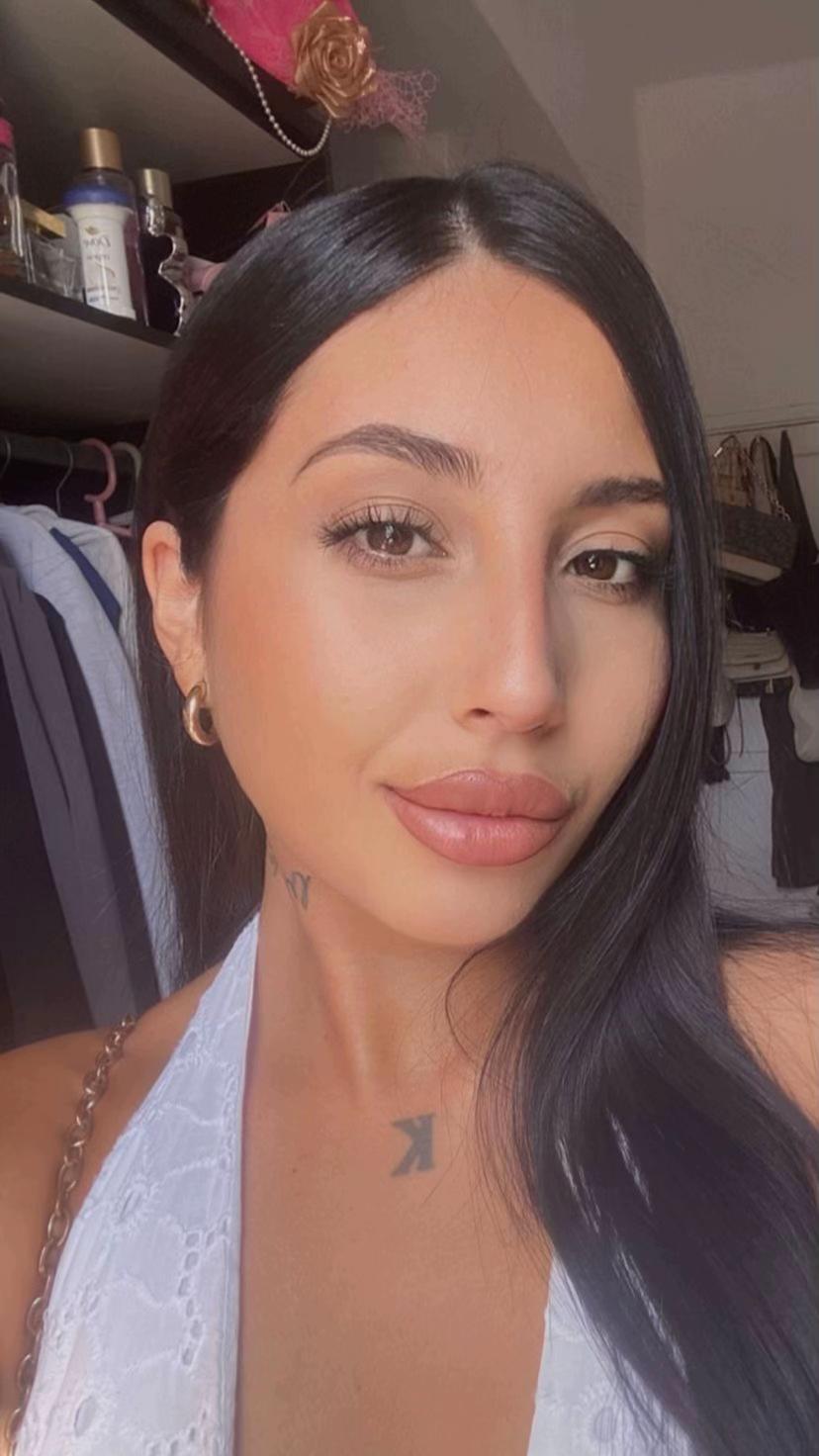 @D🦋.