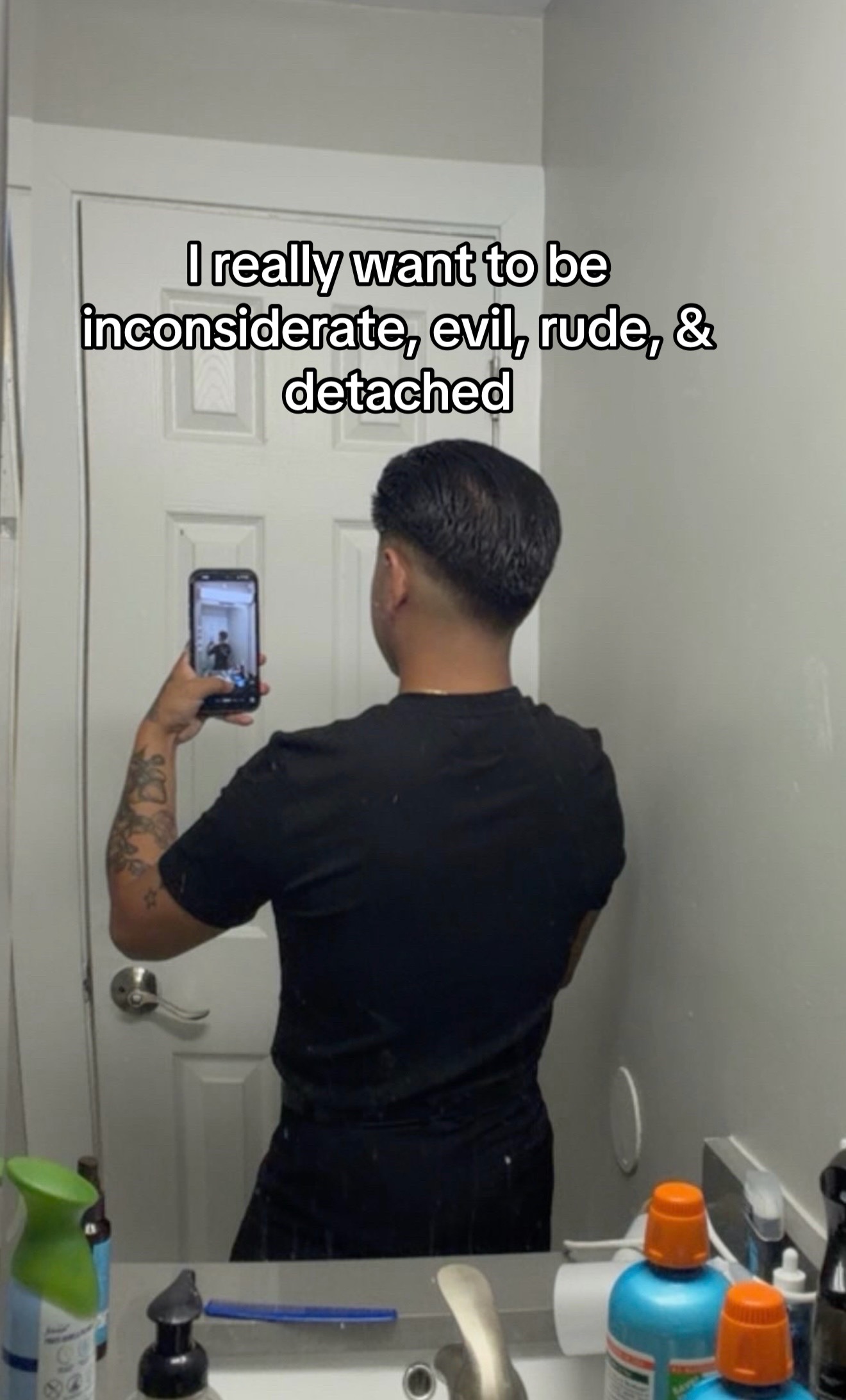 @donttrustwhatthesej0se