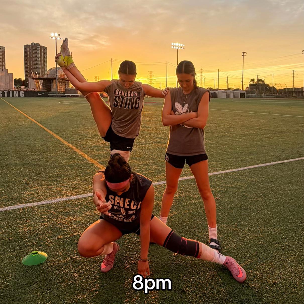 @Angelica🩷⚽️