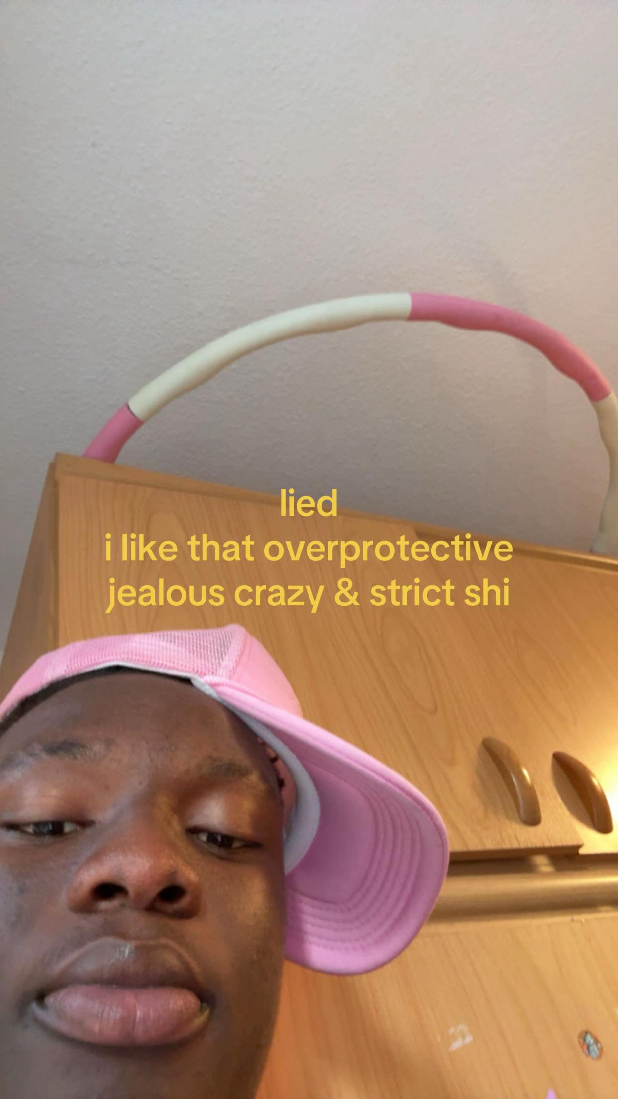 @⃟
