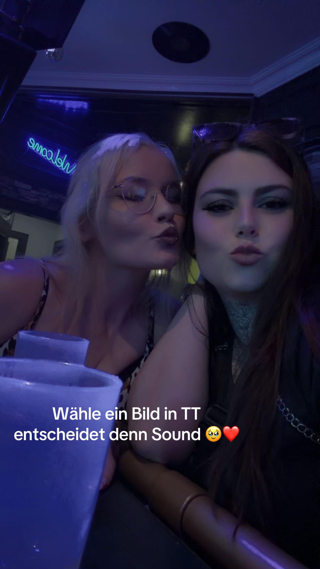 @LisaxD