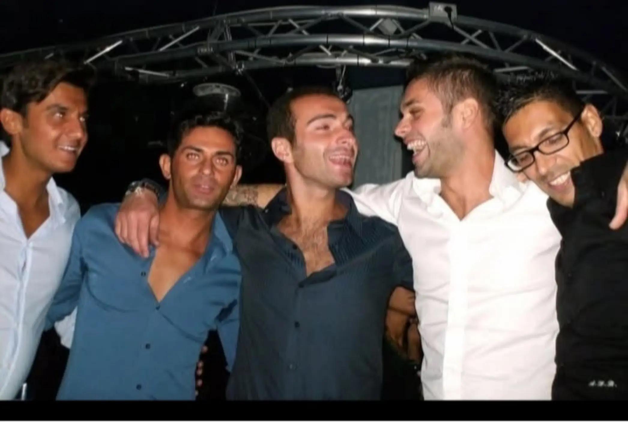 @DIAMOCI un TAGLIO