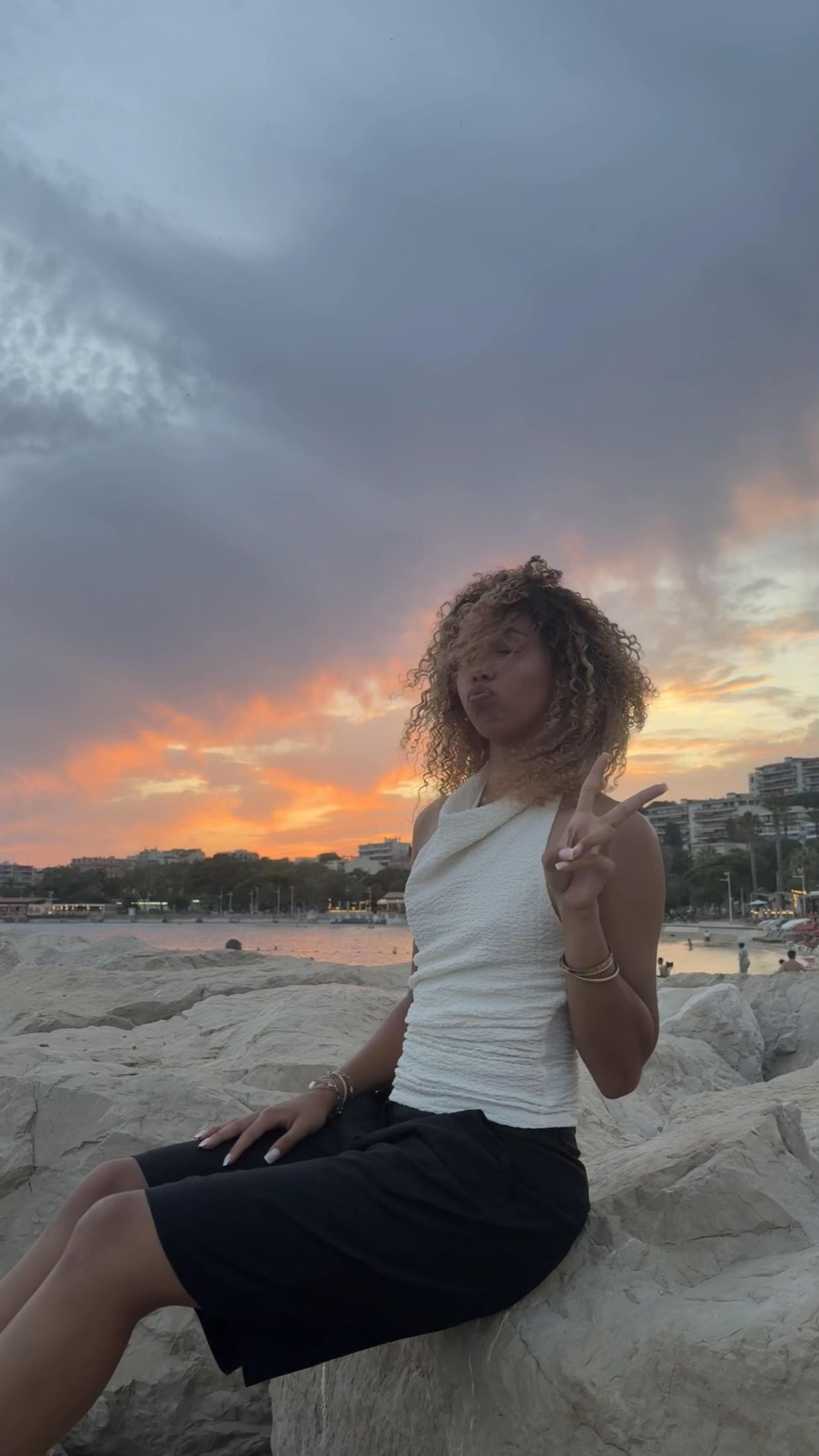 @M é l i 🍭