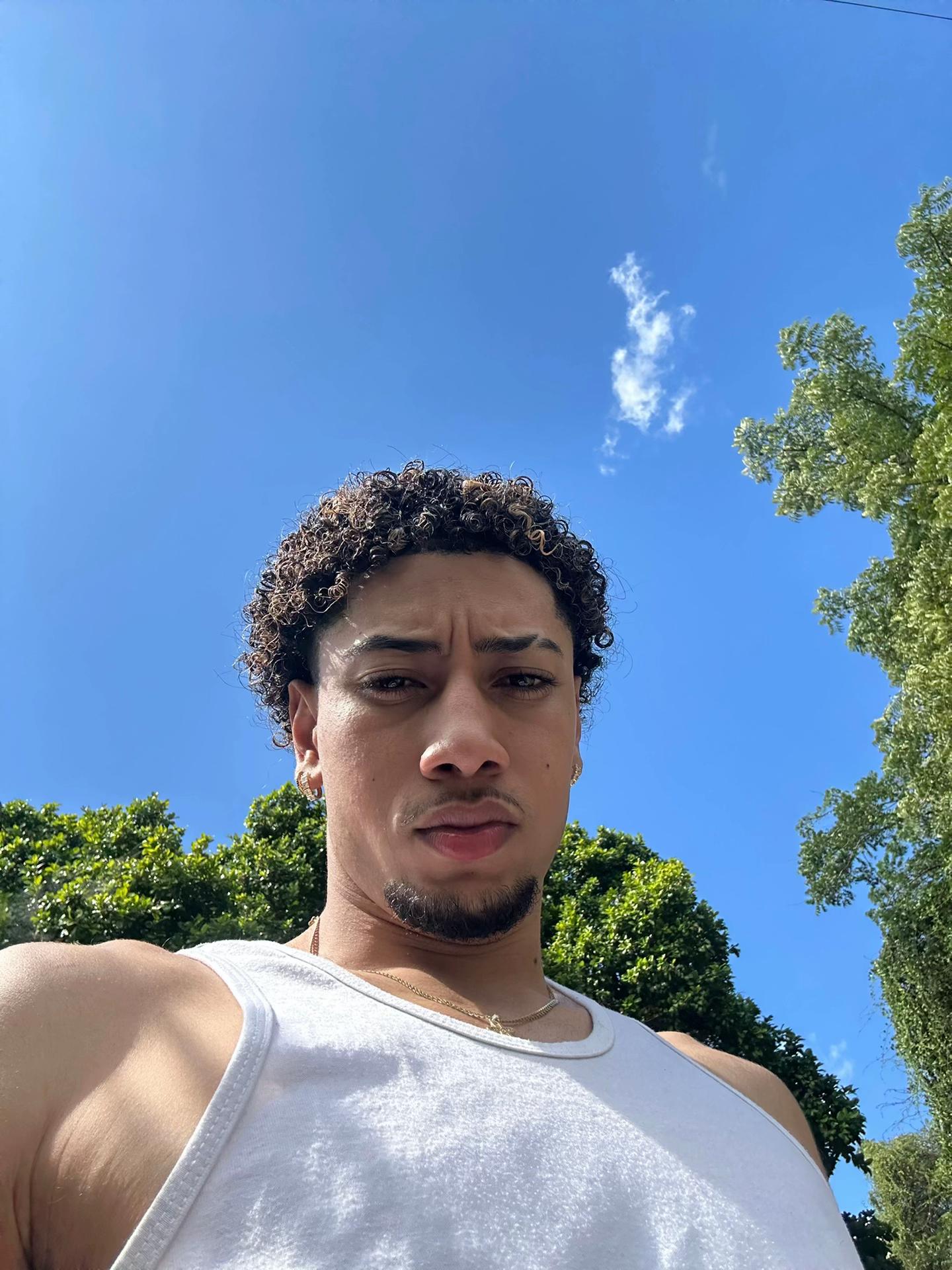 @Angelito🇭🇳🤴🏽