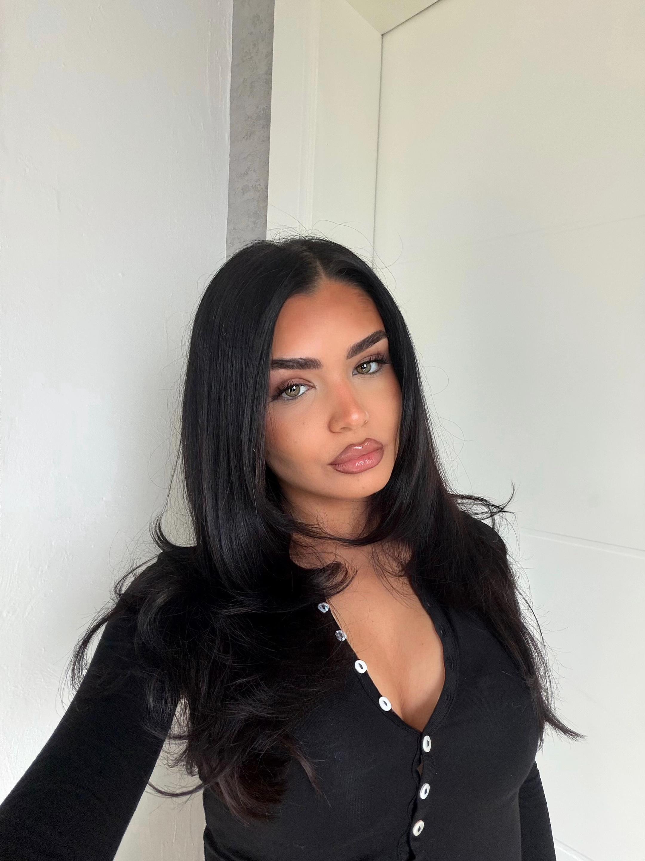 @Anais
