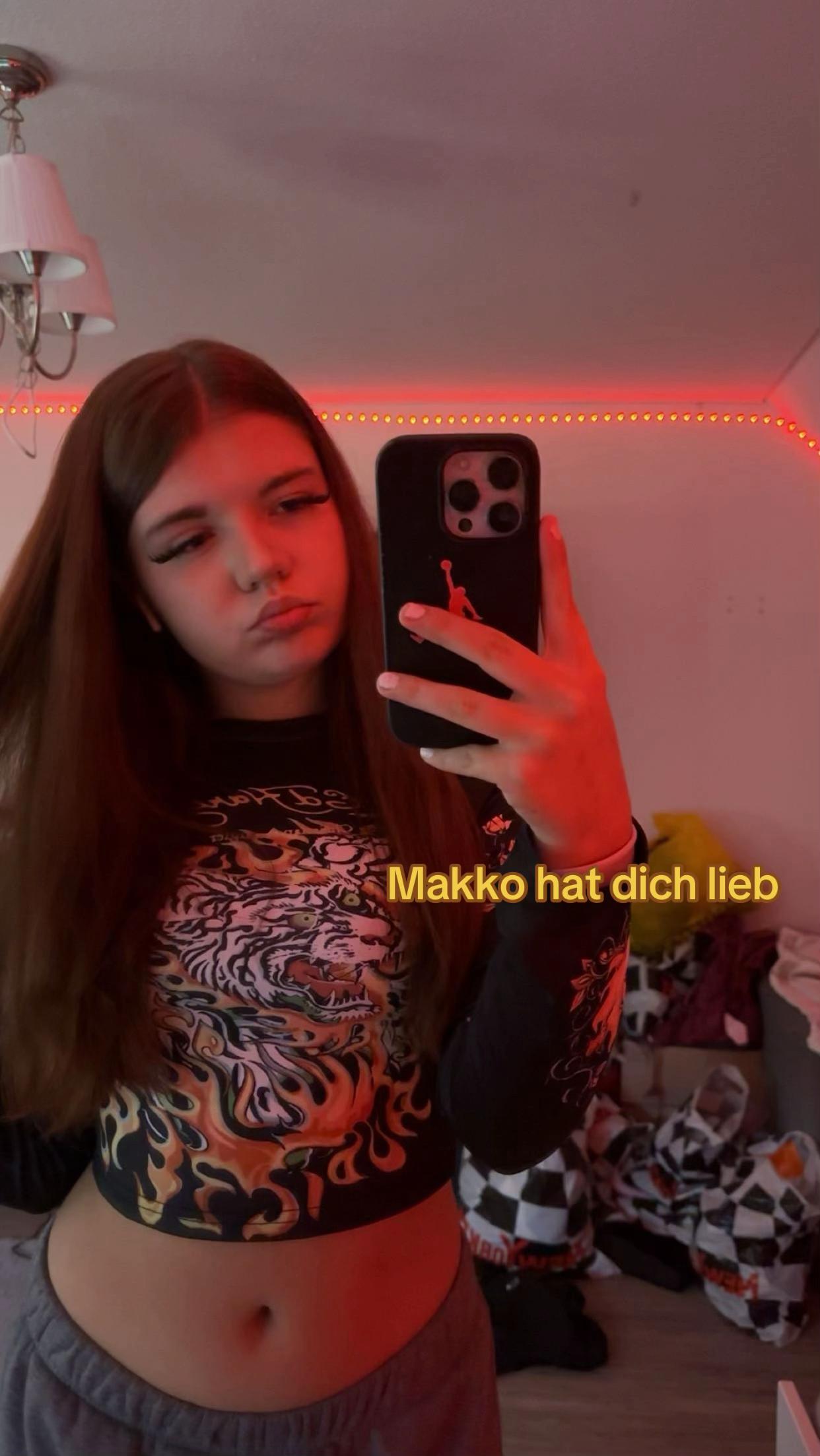 @Sarahh